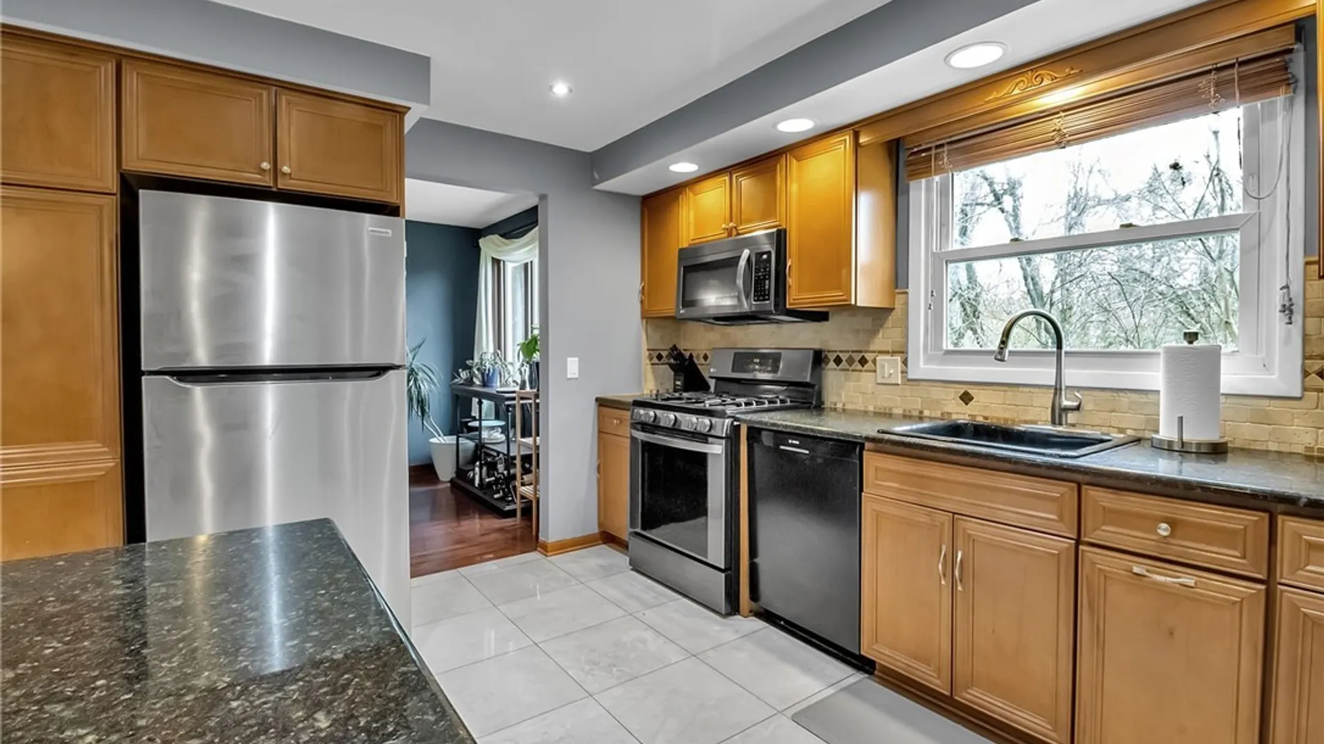 Property at 12 Joanie Lane, Amherst, NY 14228 14