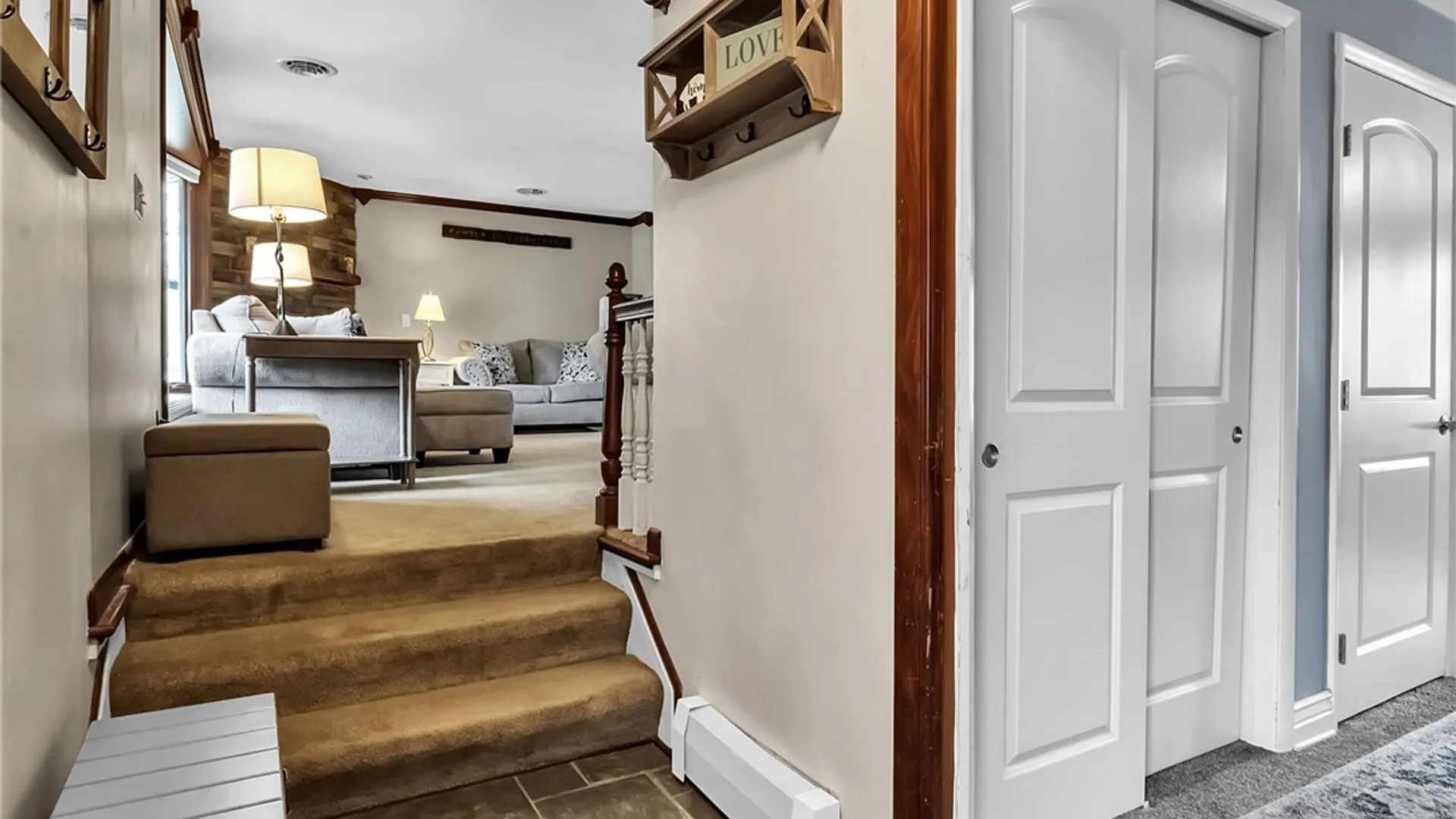 Property at 12 Joanie Lane, Amherst, NY 14228 3