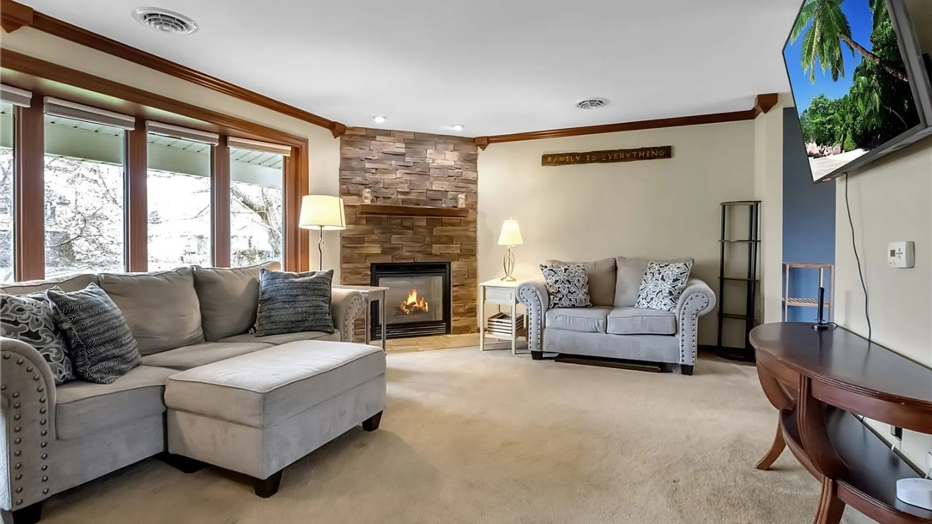 Property at 12 Joanie Lane, Amherst, NY 14228 4