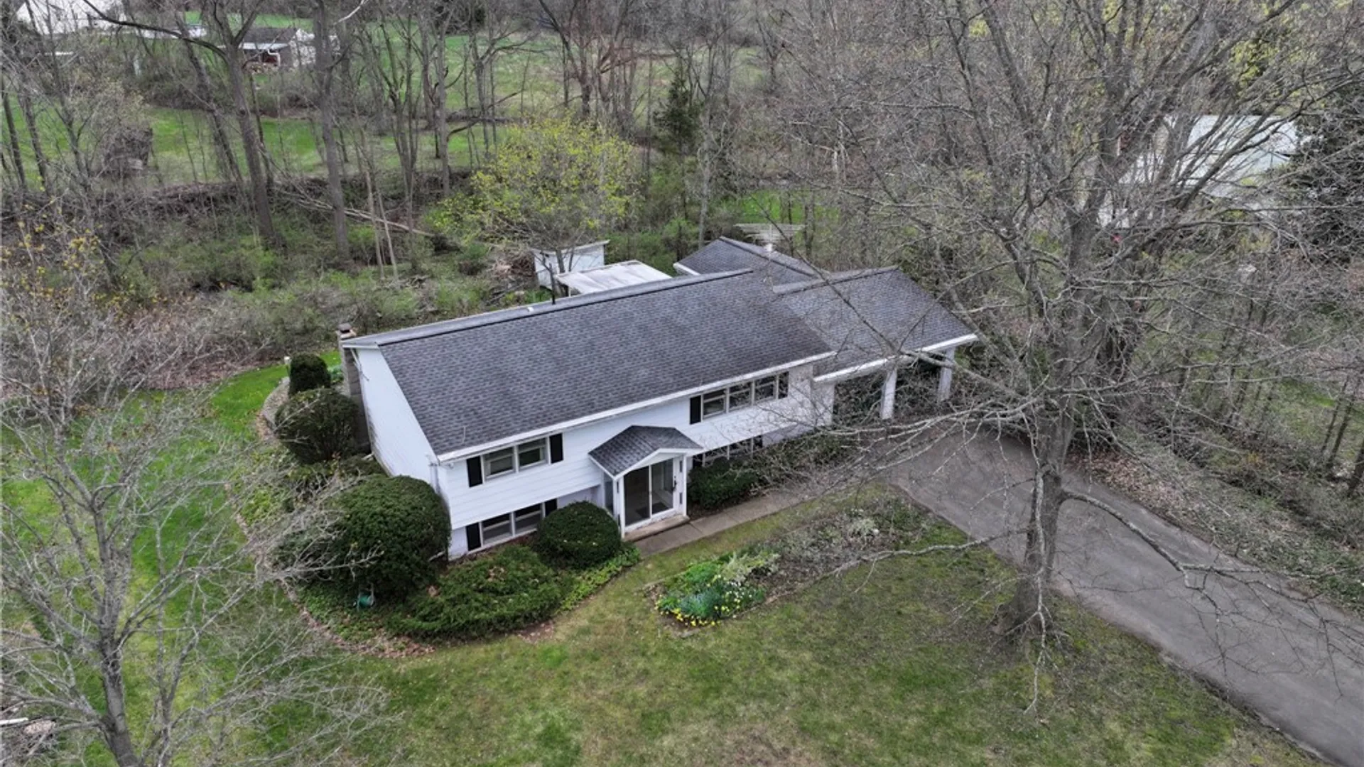 Property at 994 Jordan Drive, Macedon, NY 14522 2