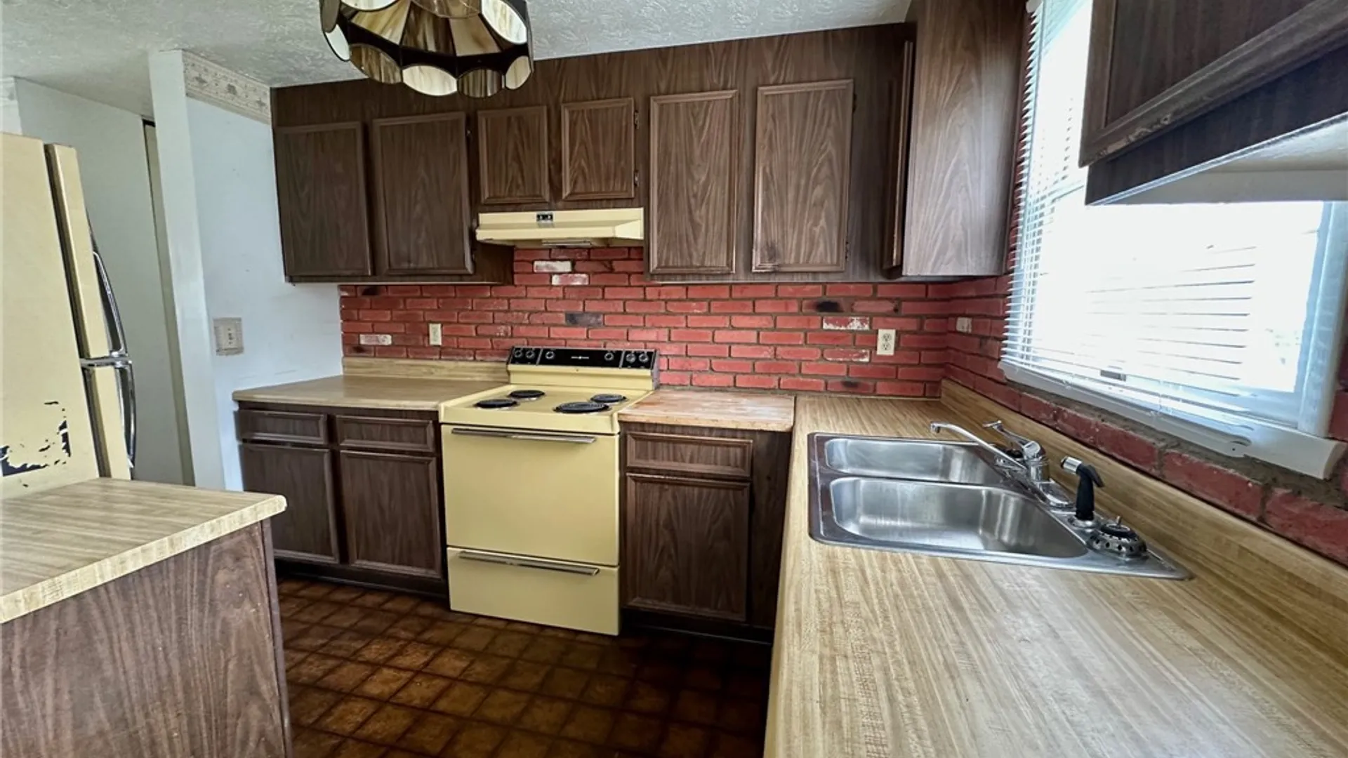 Property at 89 Planet Street, Rochester, NY 14606 4