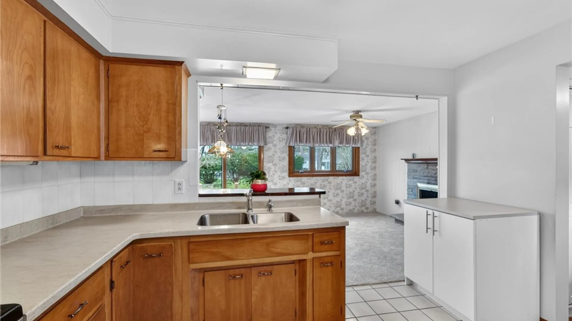 Property at 258 Oakdale Drive, Webster, NY 14580 10