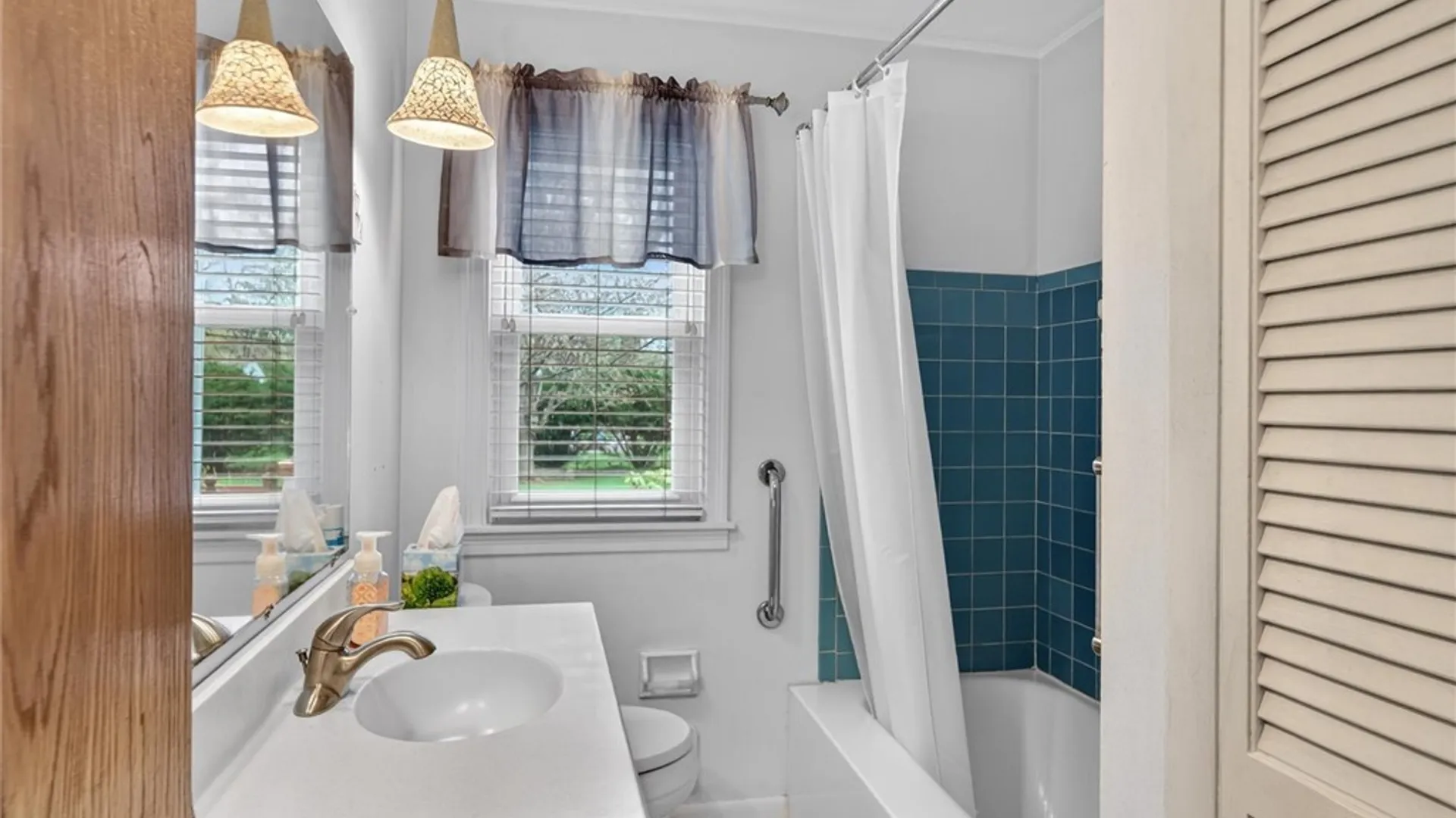 Property at 258 Oakdale Drive, Webster, NY 14580 14