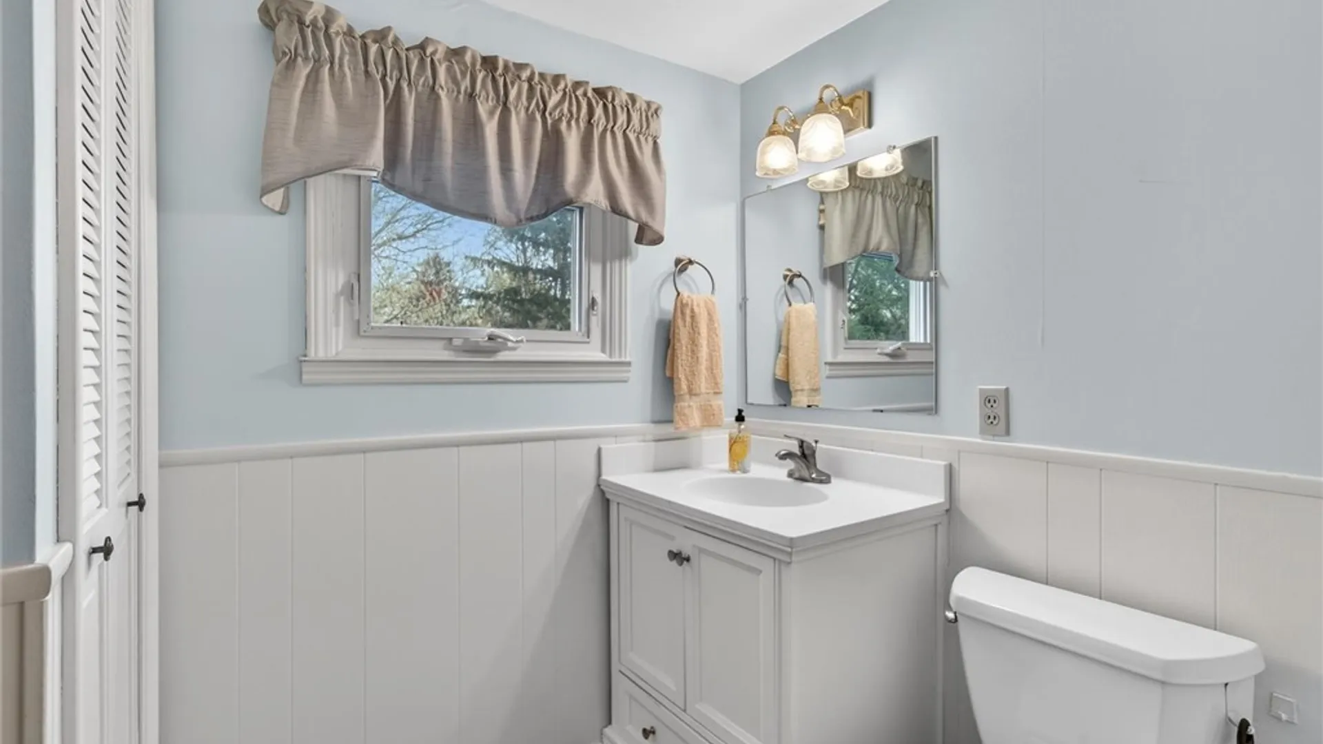 Property at 258 Oakdale Drive, Webster, NY 14580 24