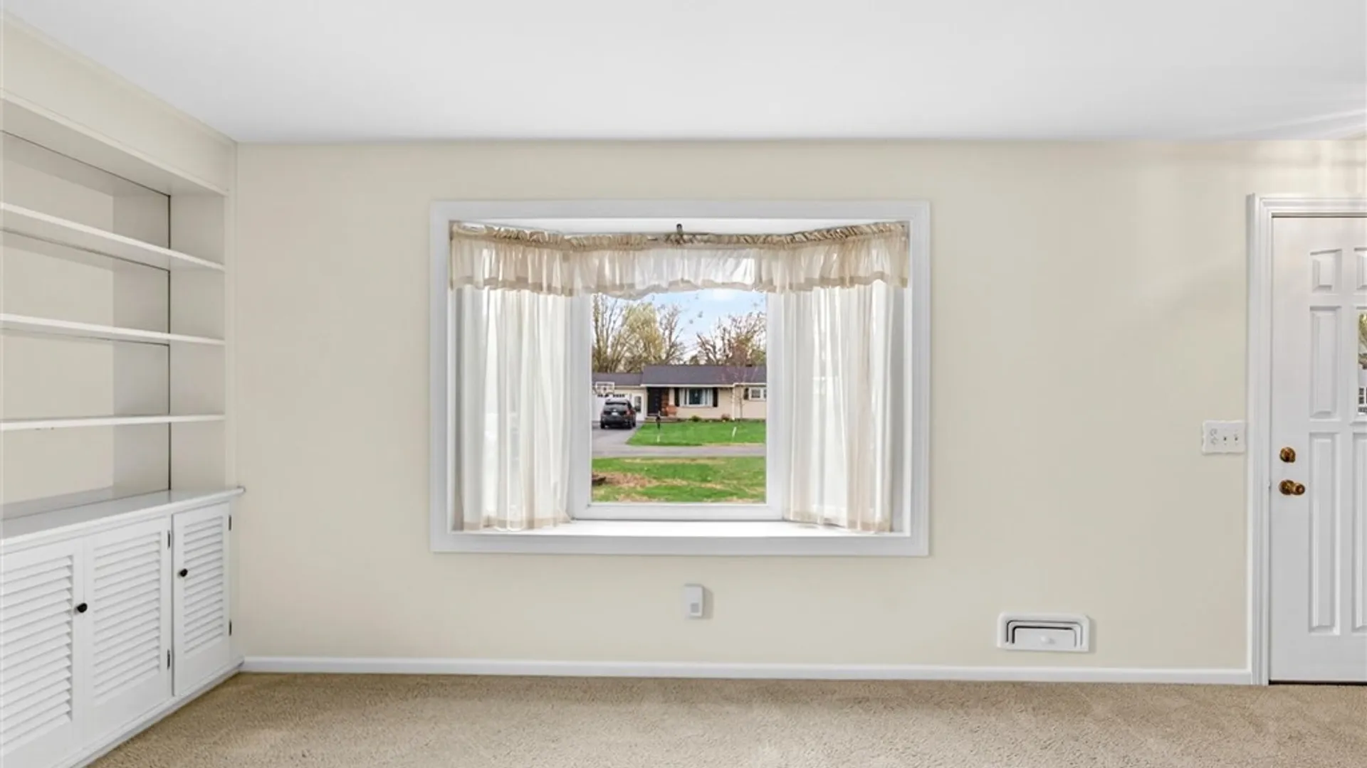 Property at 258 Oakdale Drive, Webster, NY 14580 7