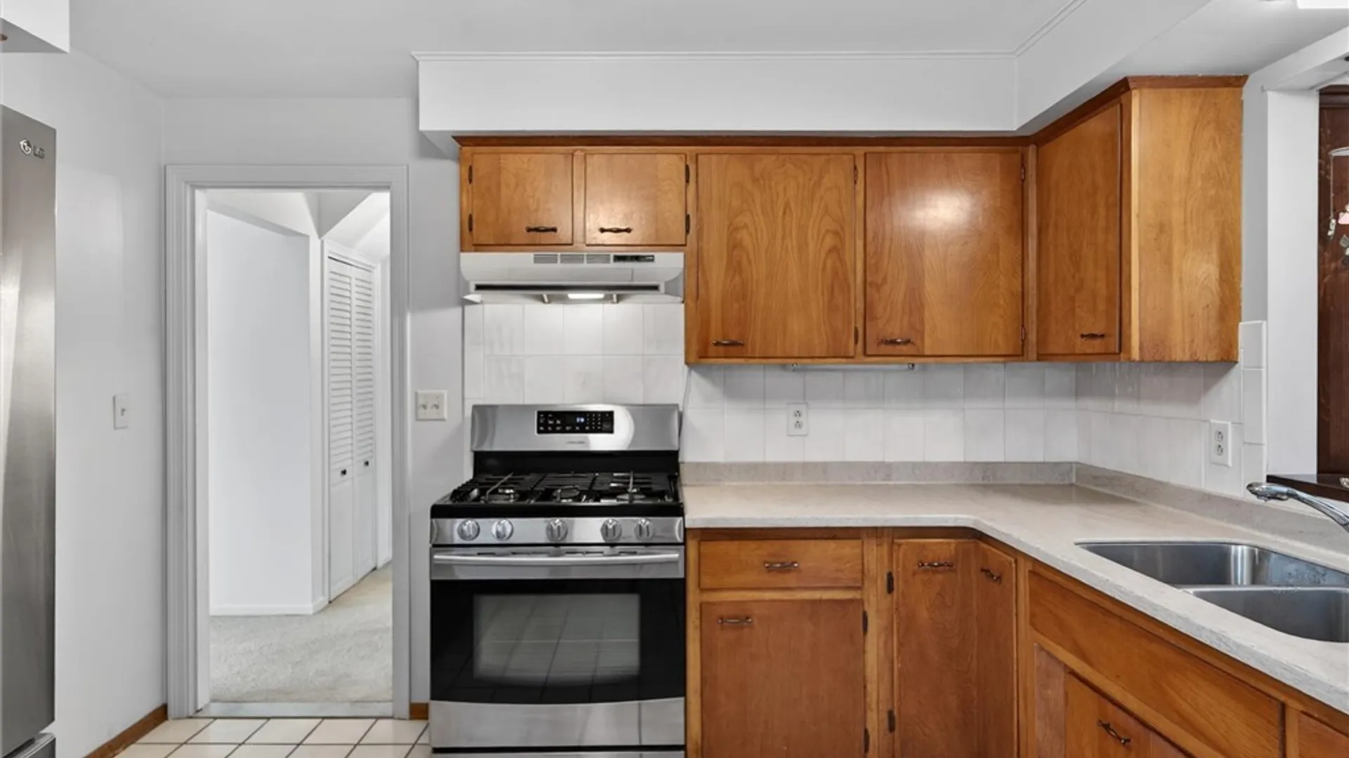 Property at 258 Oakdale Drive, Webster, NY 14580 8