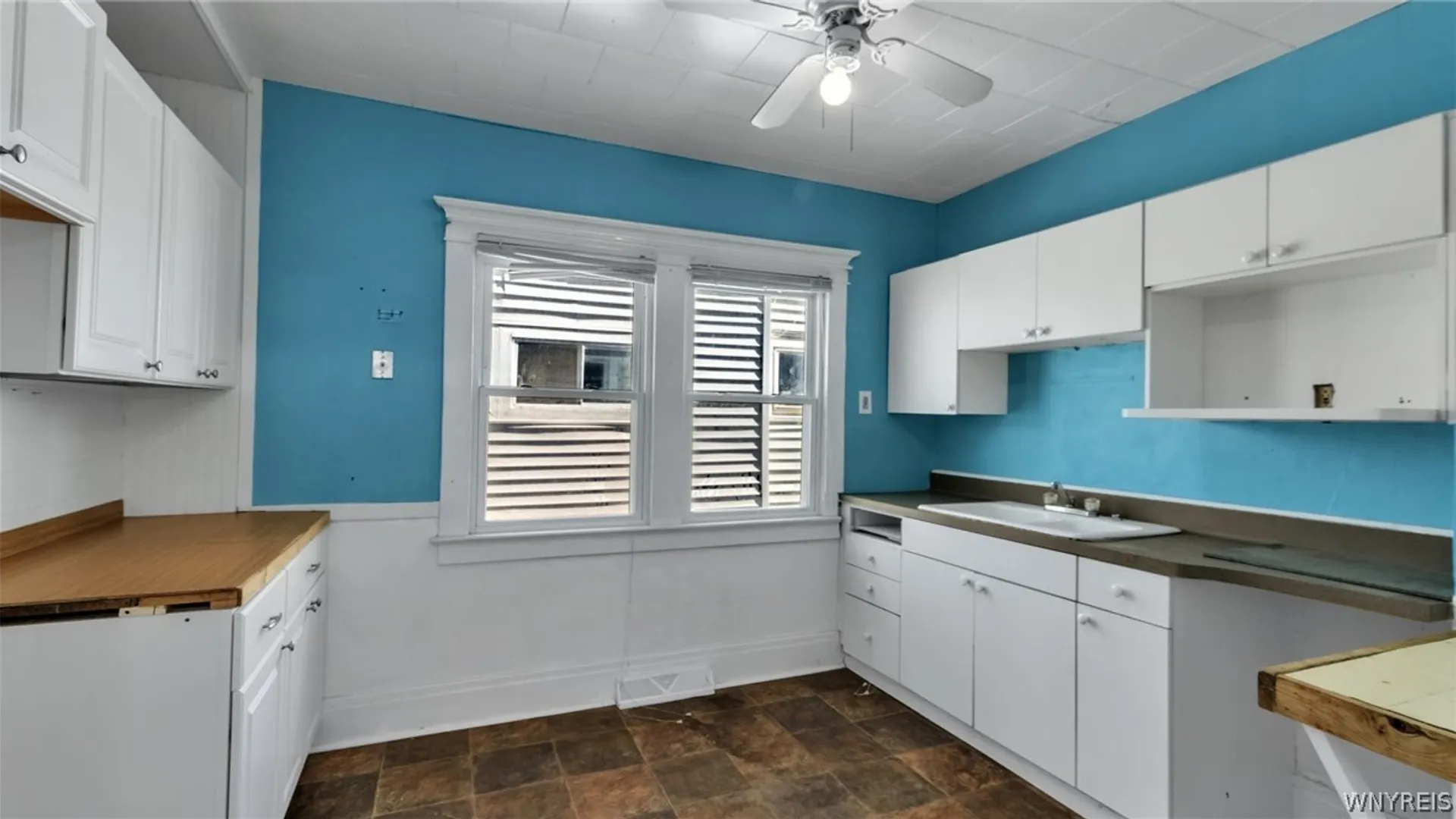 Property at 550 Ontario Street, Buffalo, NY 14207 4