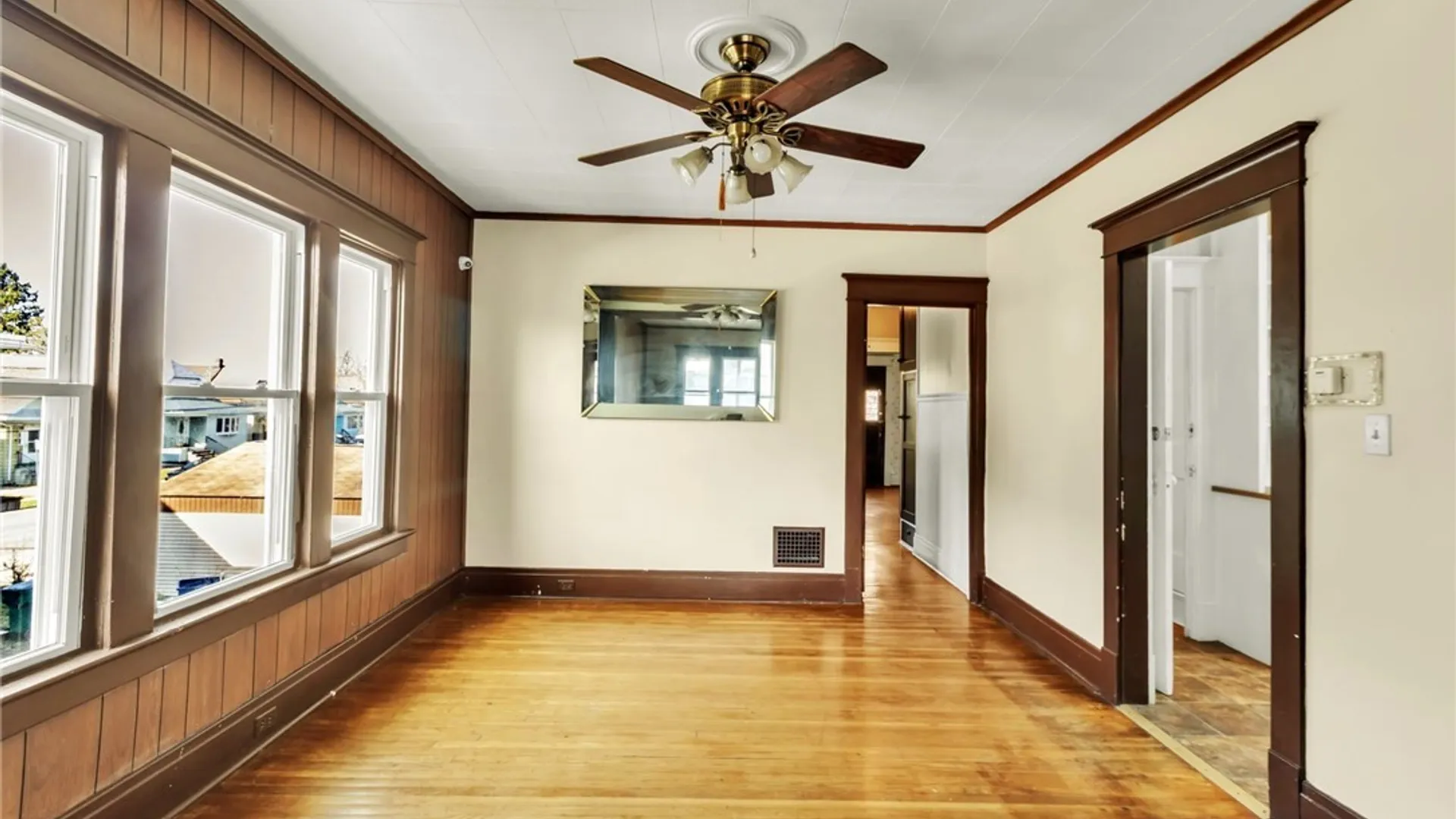 Property at 550 Ontario Street, Buffalo, NY 14207 7