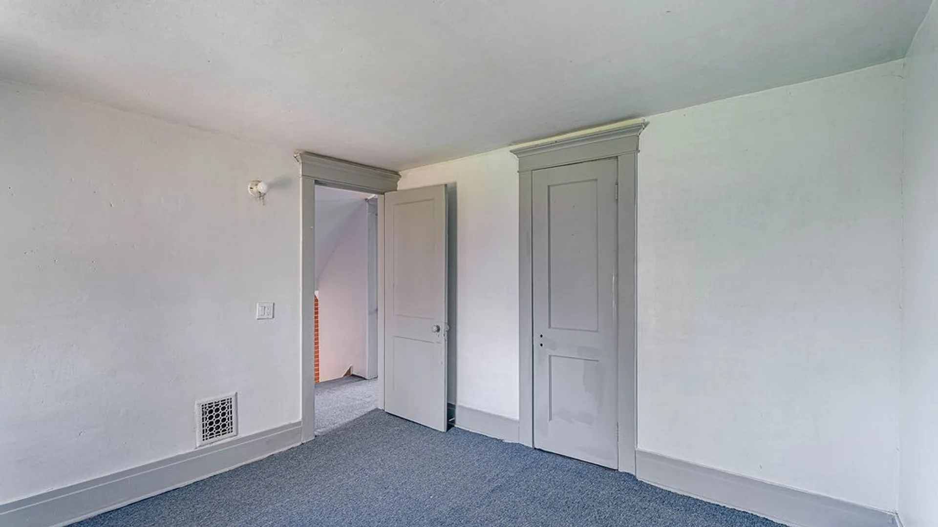 Property at 75 Henrietta Avenue, Buffalo, NY 14207 14