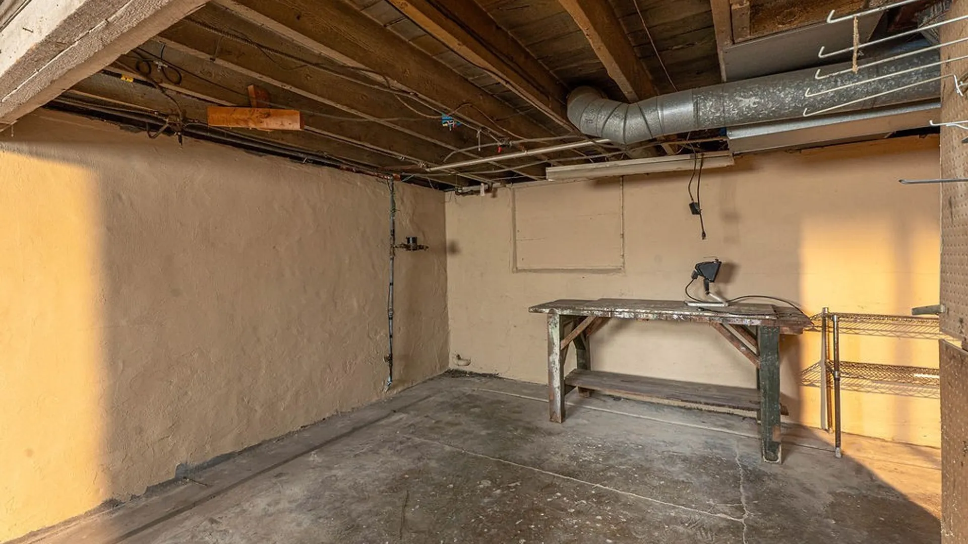 Property at 75 Henrietta Avenue, Buffalo, NY 14207 18