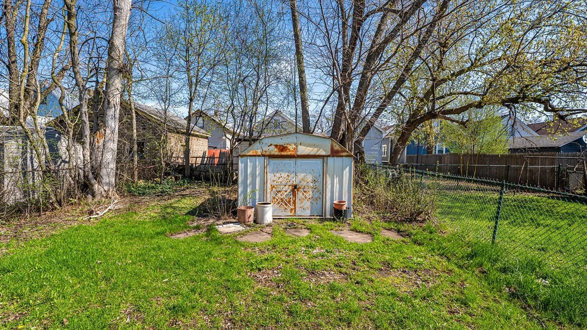 Property at 75 Henrietta Avenue, Buffalo, NY 14207 24