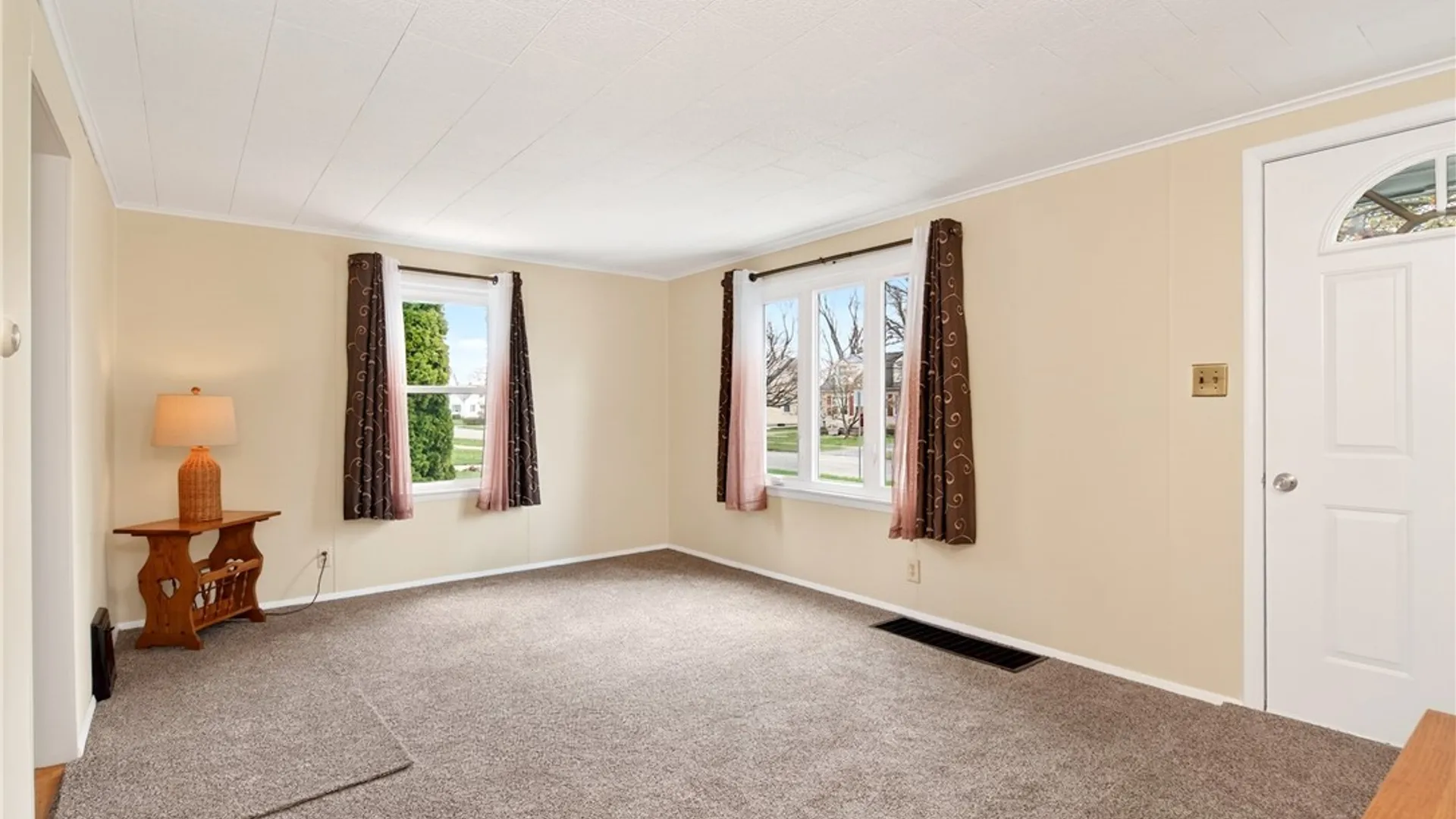 Property at 100 Beale Avenue, Cheektowaga, NY 14225 13