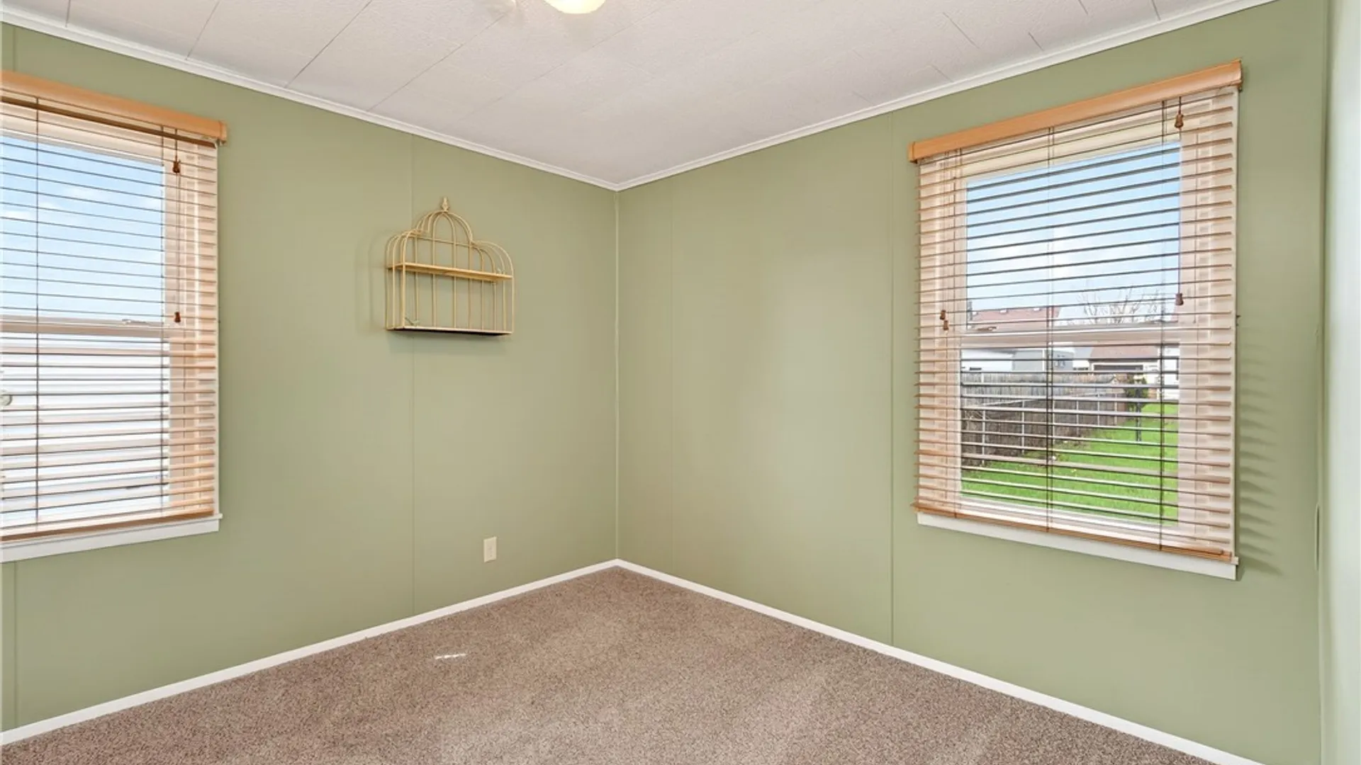 Property at 100 Beale Avenue, Cheektowaga, NY 14225 18