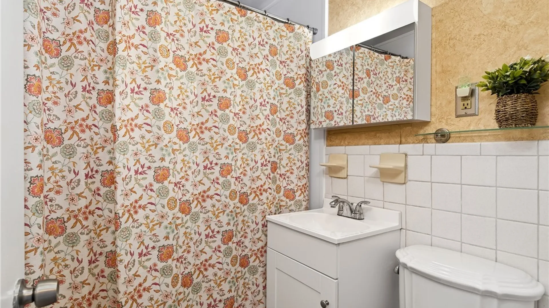 Property at 100 Beale Avenue, Cheektowaga, NY 14225 20
