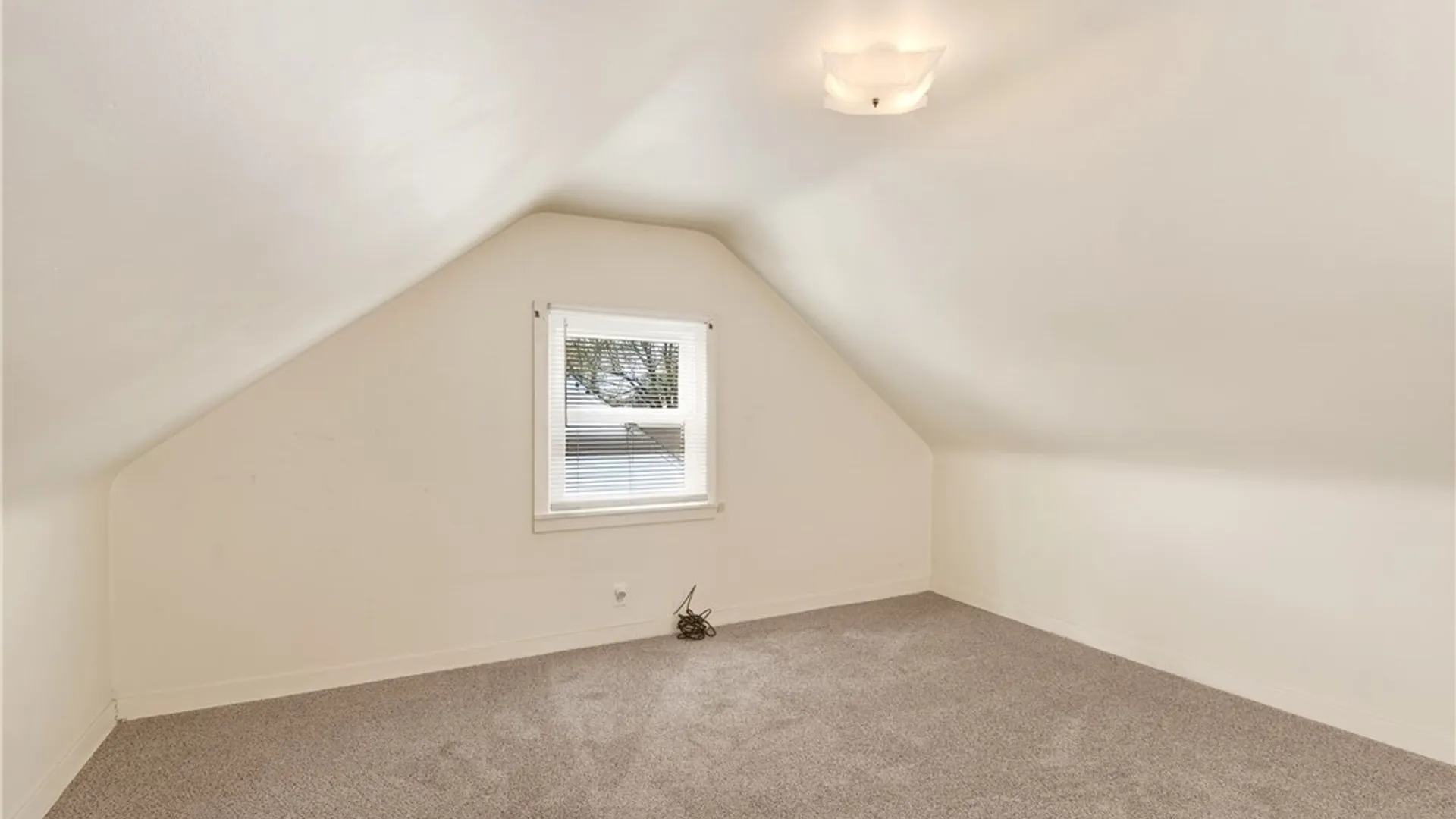 Property at 100 Beale Avenue, Cheektowaga, NY 14225 22