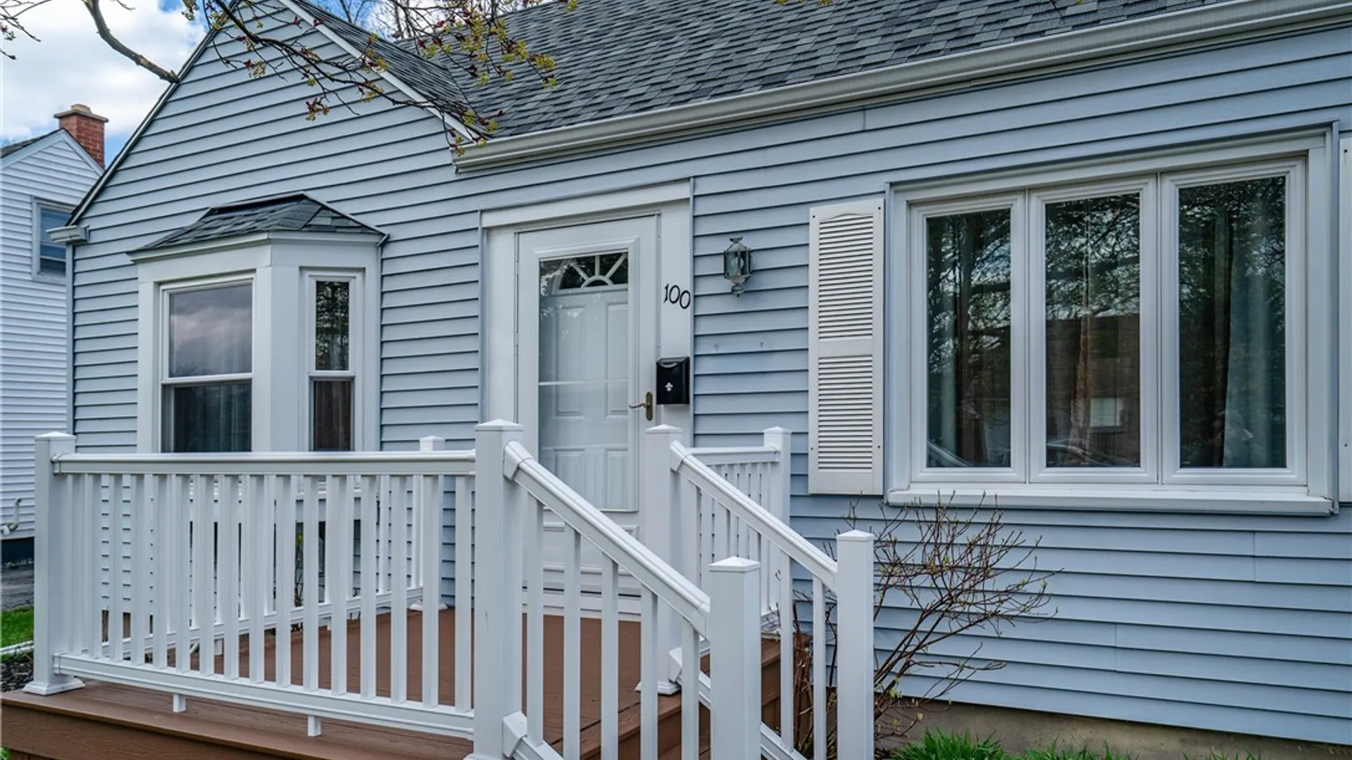 Property at 100 Beale Avenue, Cheektowaga, NY 14225 4