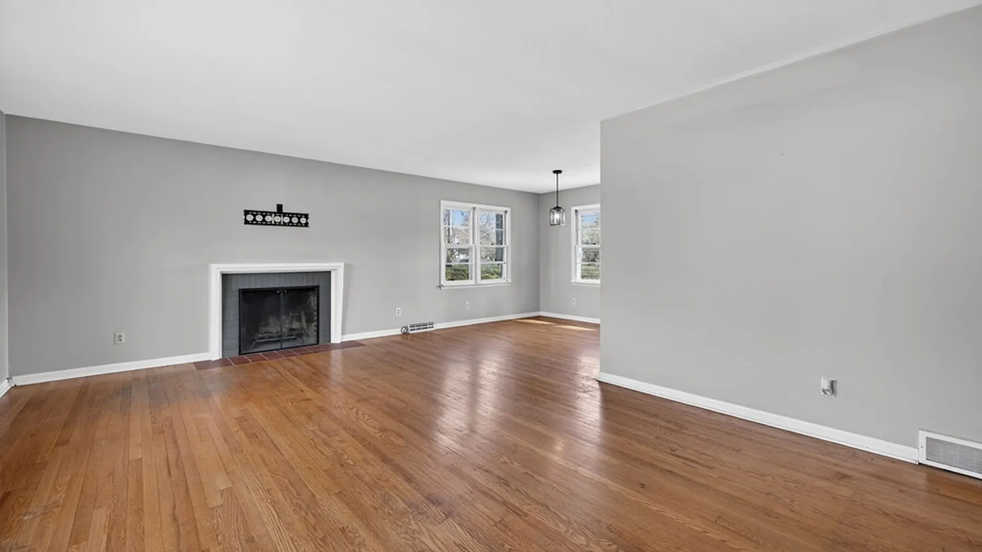 Property at 166 Terrace Way, Camillus, NY 13031 10