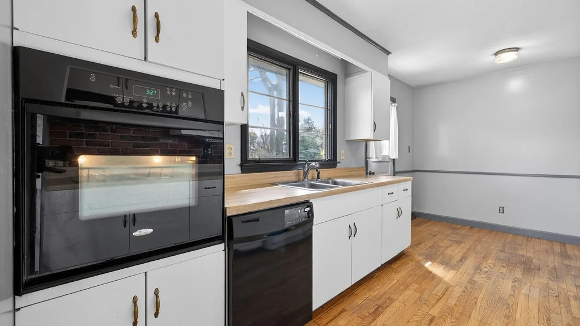 Property at 166 Terrace Way, Camillus, NY 13031 17