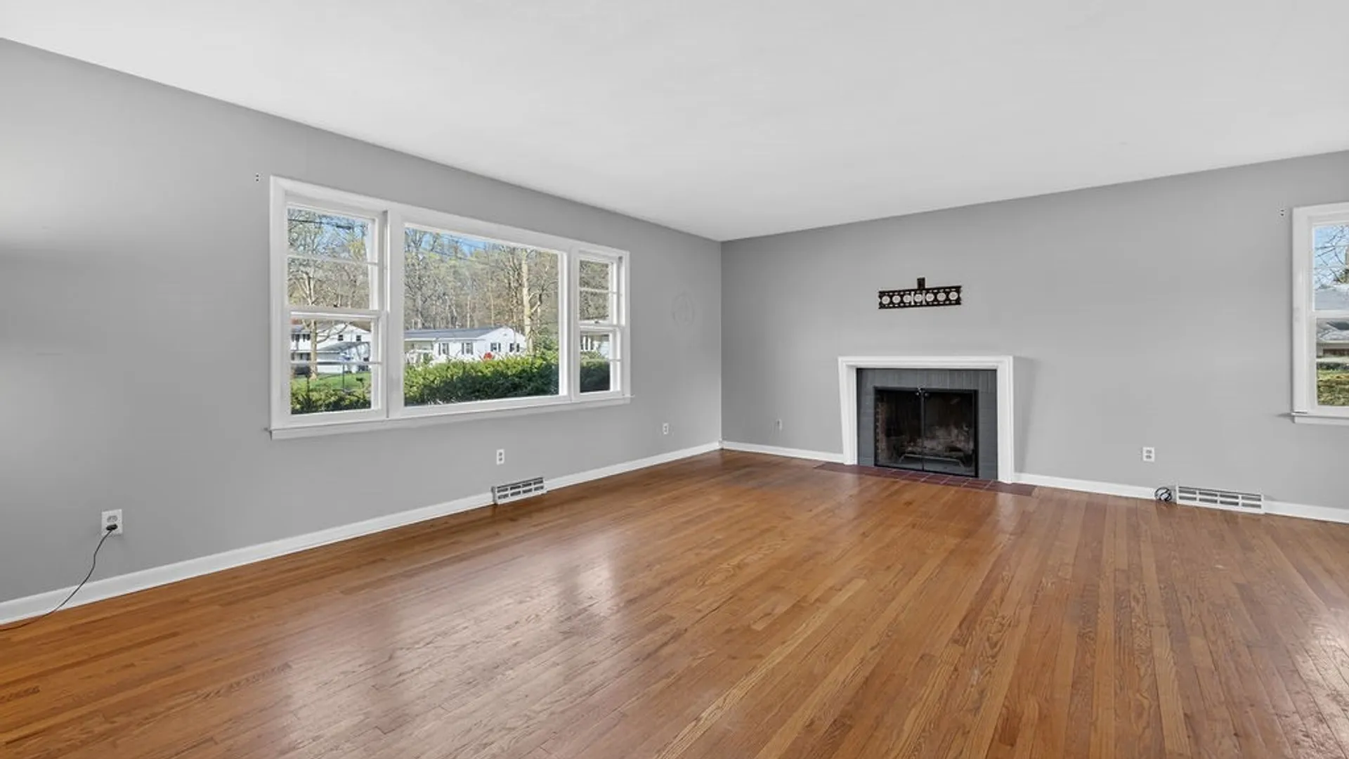 Property at 166 Terrace Way, Camillus, NY 13031 9