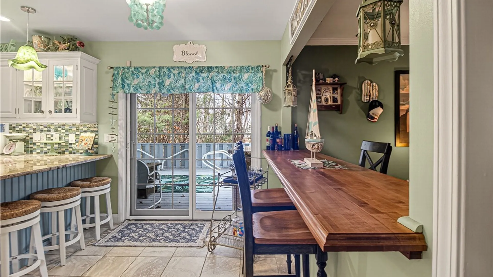 Property at 10 Morgan Lane, New Hartford, NY 13413 16