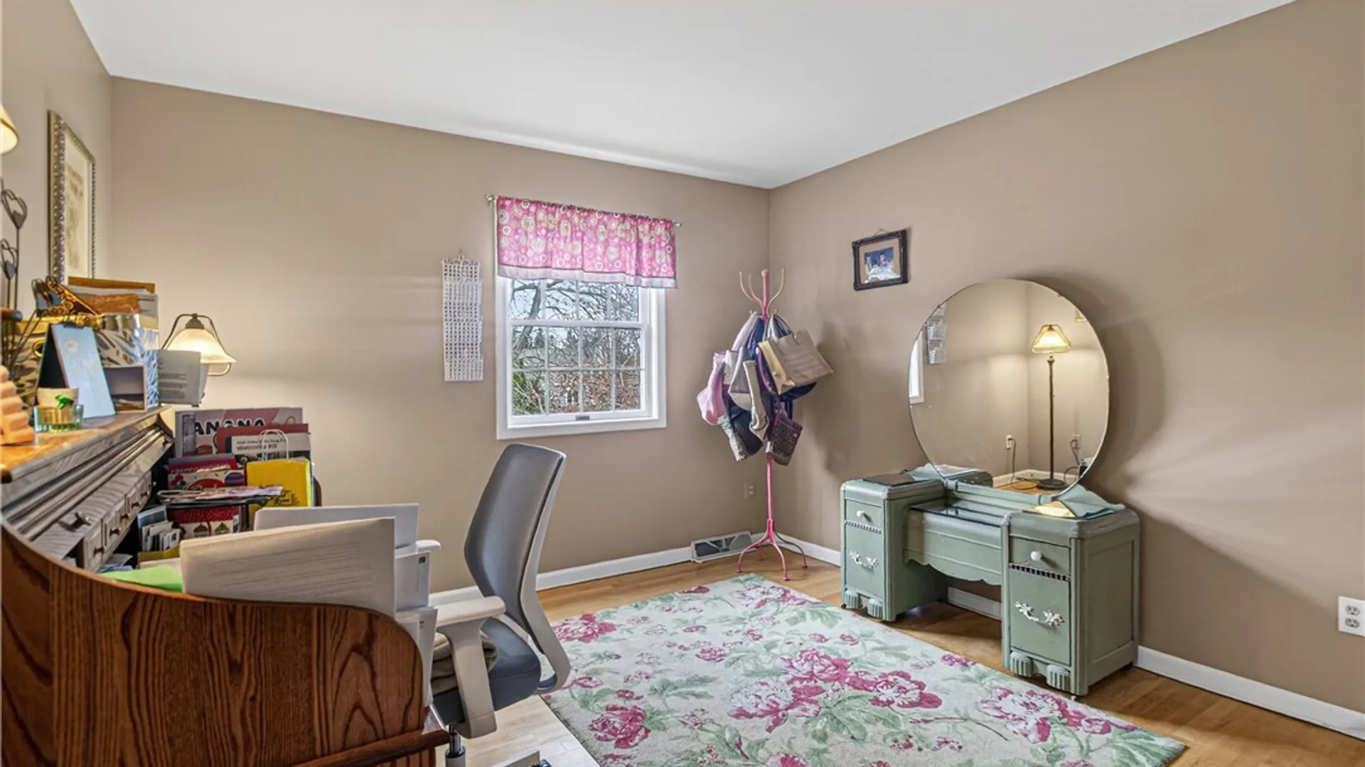 Property at 10 Morgan Lane, New Hartford, NY 13413 32