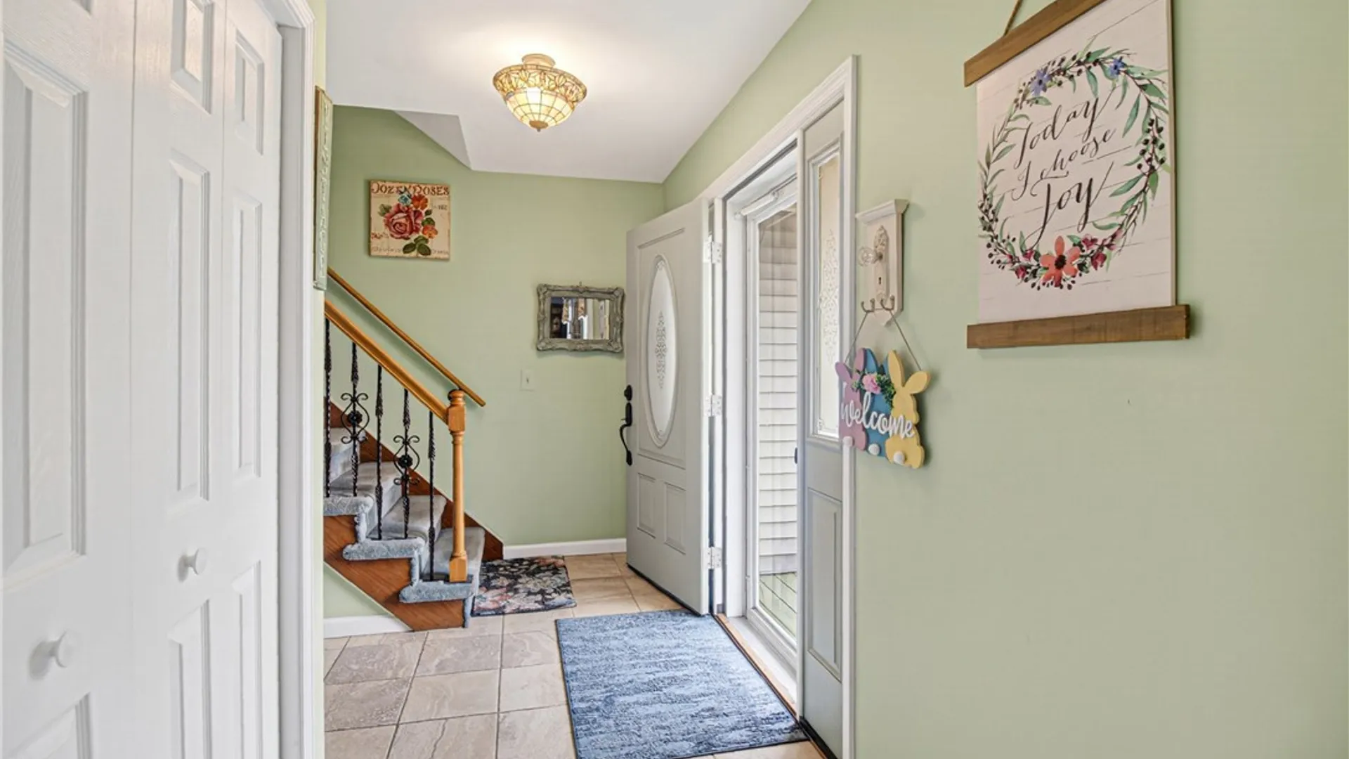 Property at 10 Morgan Lane, New Hartford, NY 13413 4