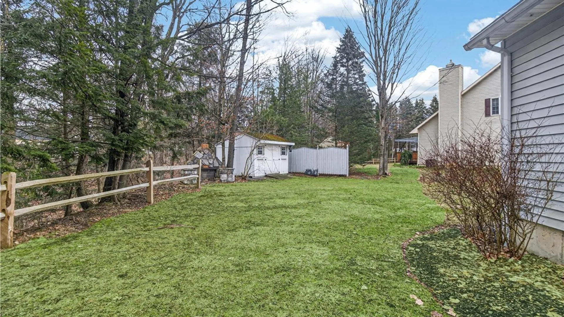 Property at 10 Morgan Lane, New Hartford, NY 13413 48