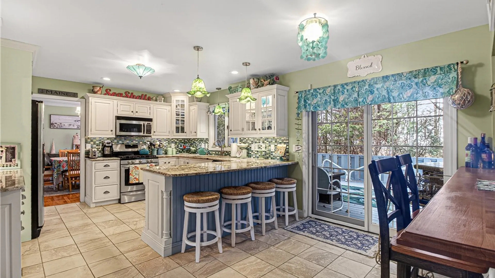 Property at 10 Morgan Lane, New Hartford, NY 13413 6