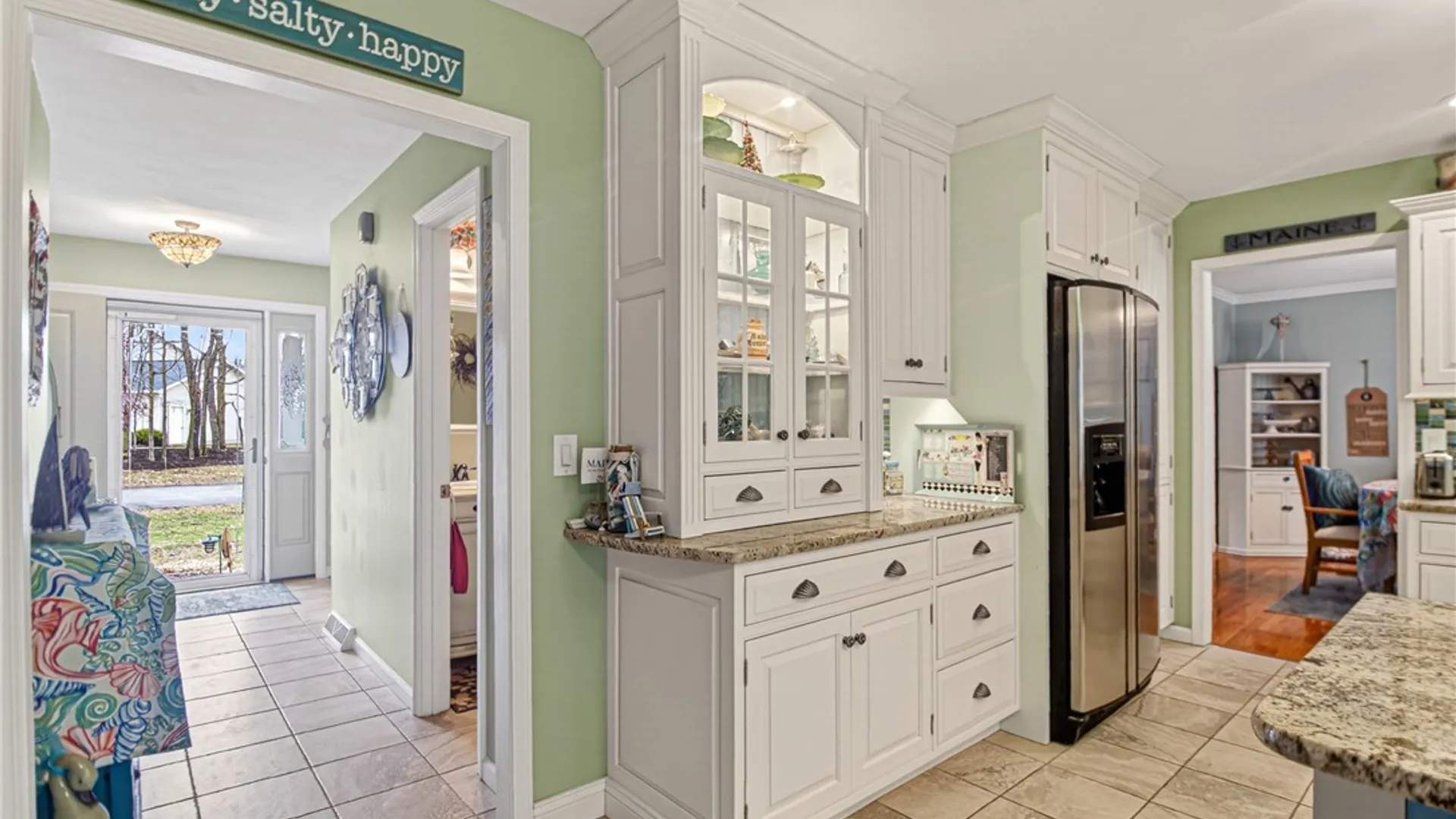 Property at 10 Morgan Lane, New Hartford, NY 13413 8