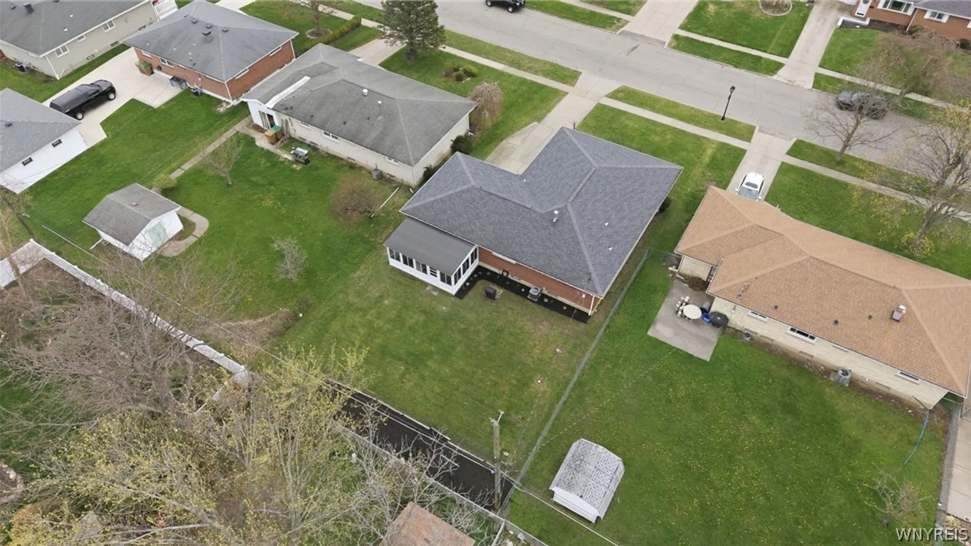 Property at 70 McKenzie Court, Cheektowaga, NY 14227 48