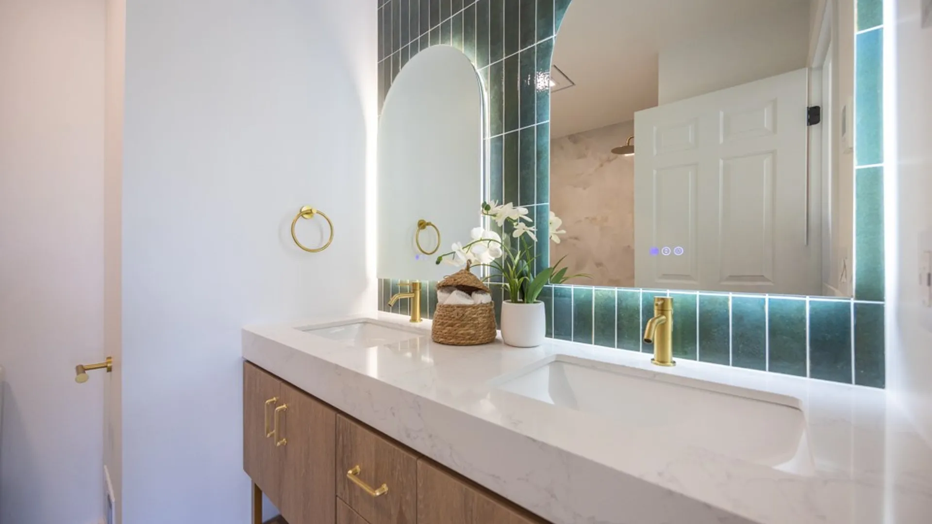 Property at 248 Barclay Square Drive, Brighton, NY 14618 39