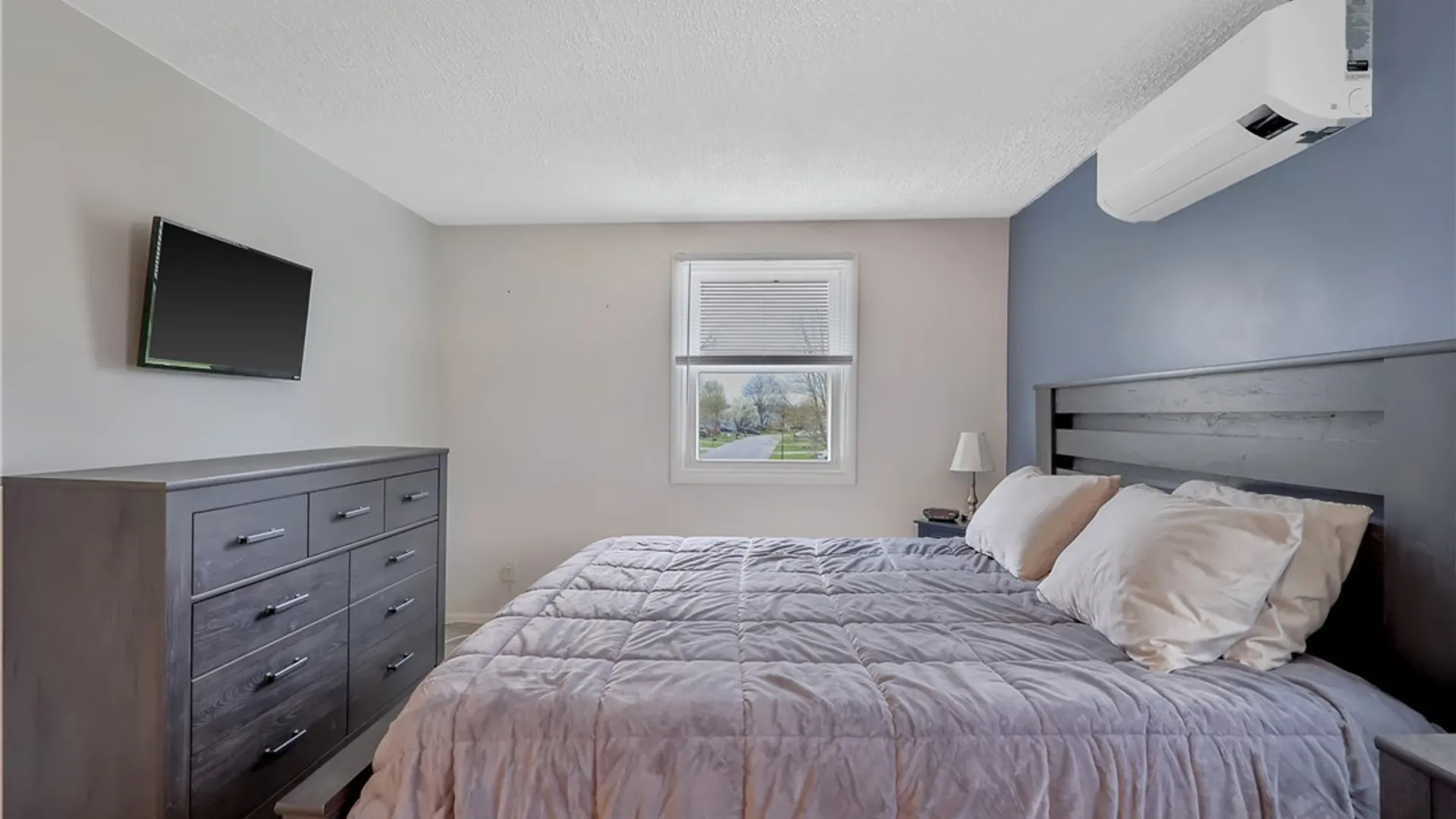 Property at 5092 Hackberry Lane, Clay, NY 13041 36