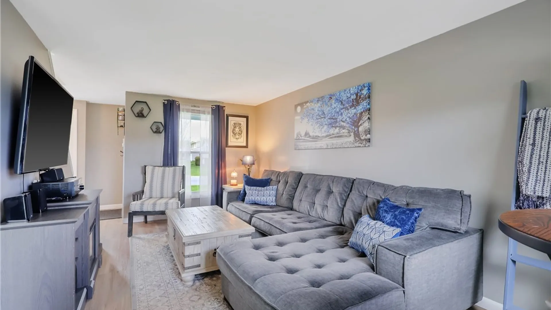 Property at 5092 Hackberry Lane, Clay, NY 13041 8