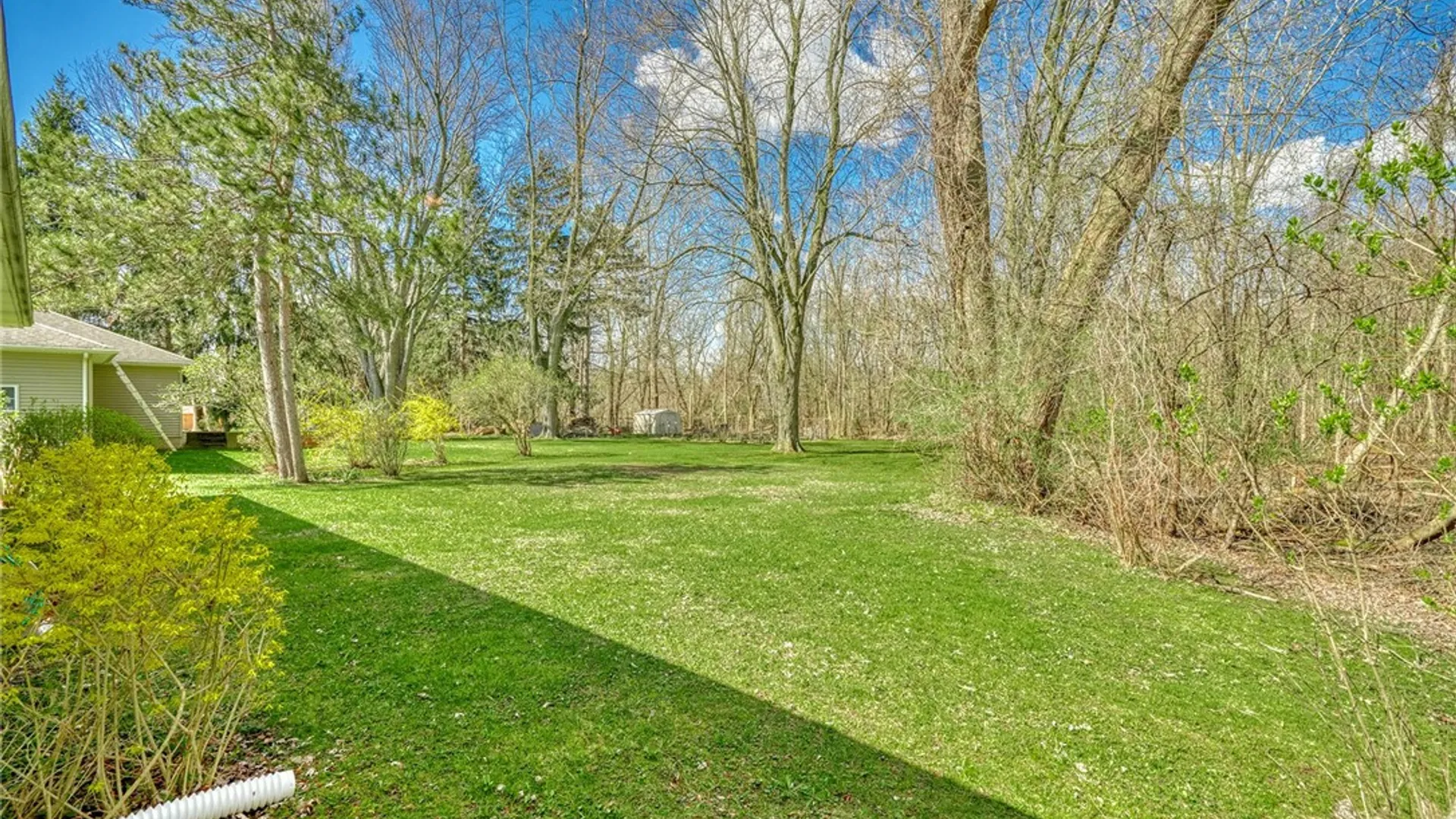 Property at 995 Gravel Road, Webster, NY 14580 3