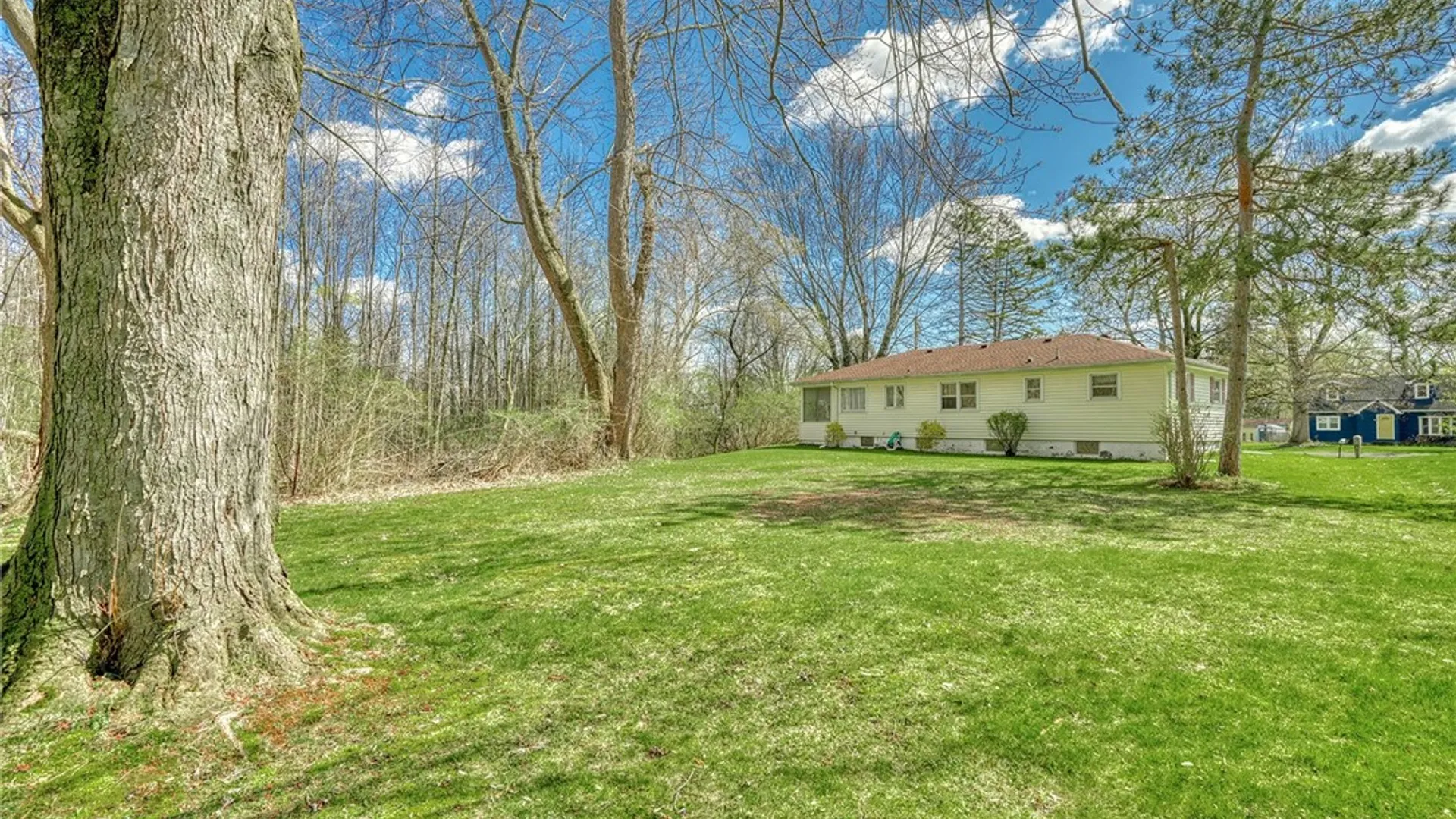 Property at 995 Gravel Road, Webster, NY 14580 6