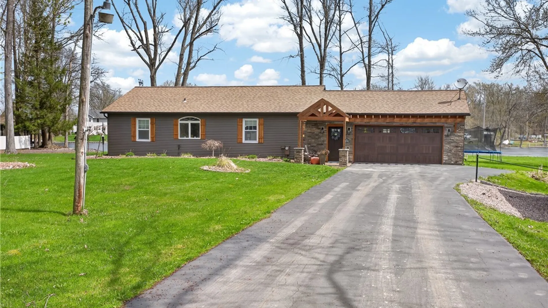 Property at 131 Aldrich Lane, Schroeppel, NY 13132 2