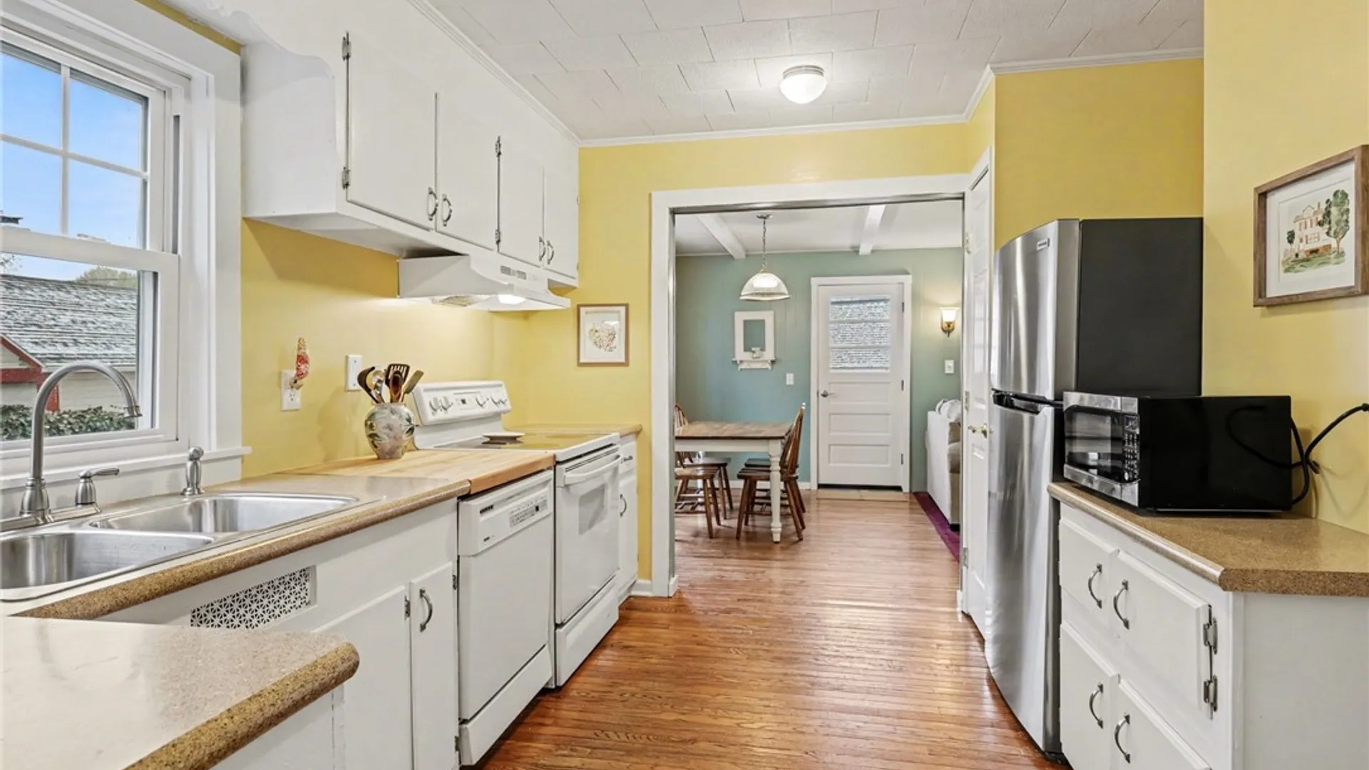 Property at 47 Hollywood Crescent, Irondequoit, NY 14617 11