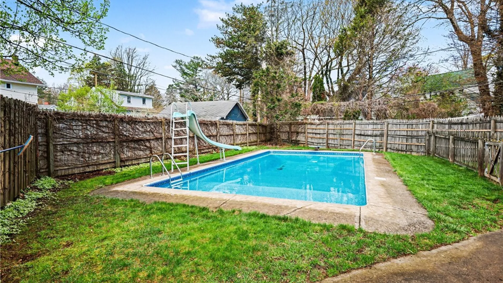 Property at 47 Hollywood Crescent, Irondequoit, NY 14617 31