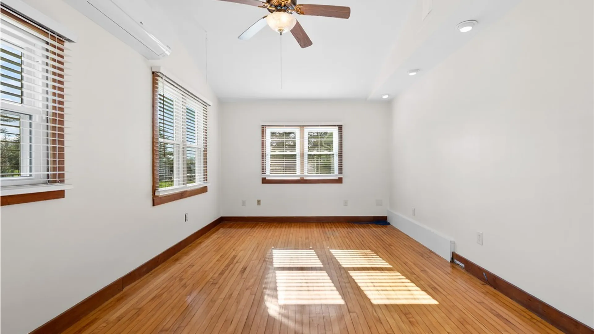 Property at 24 Saint Anthony Street, Auburn, NY 13021 10