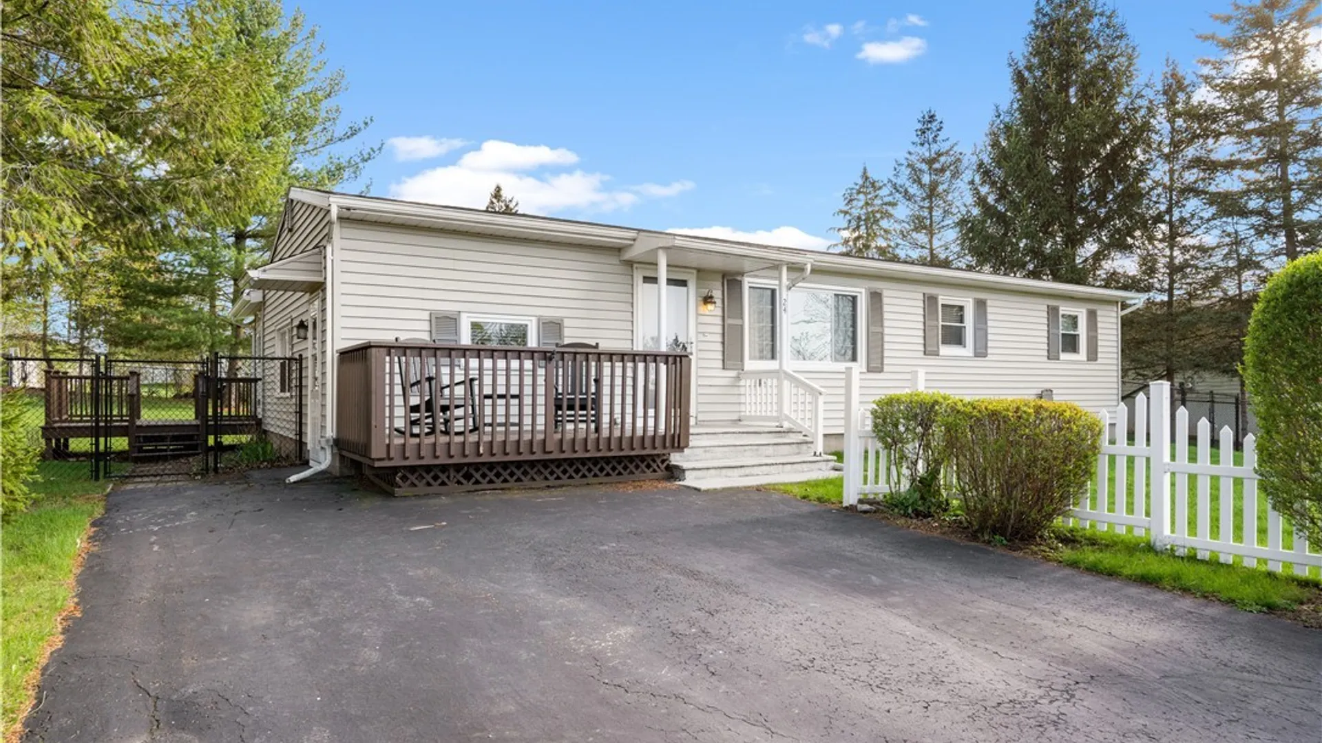 Property at 24 Saint Anthony Street, Auburn, NY 13021 2