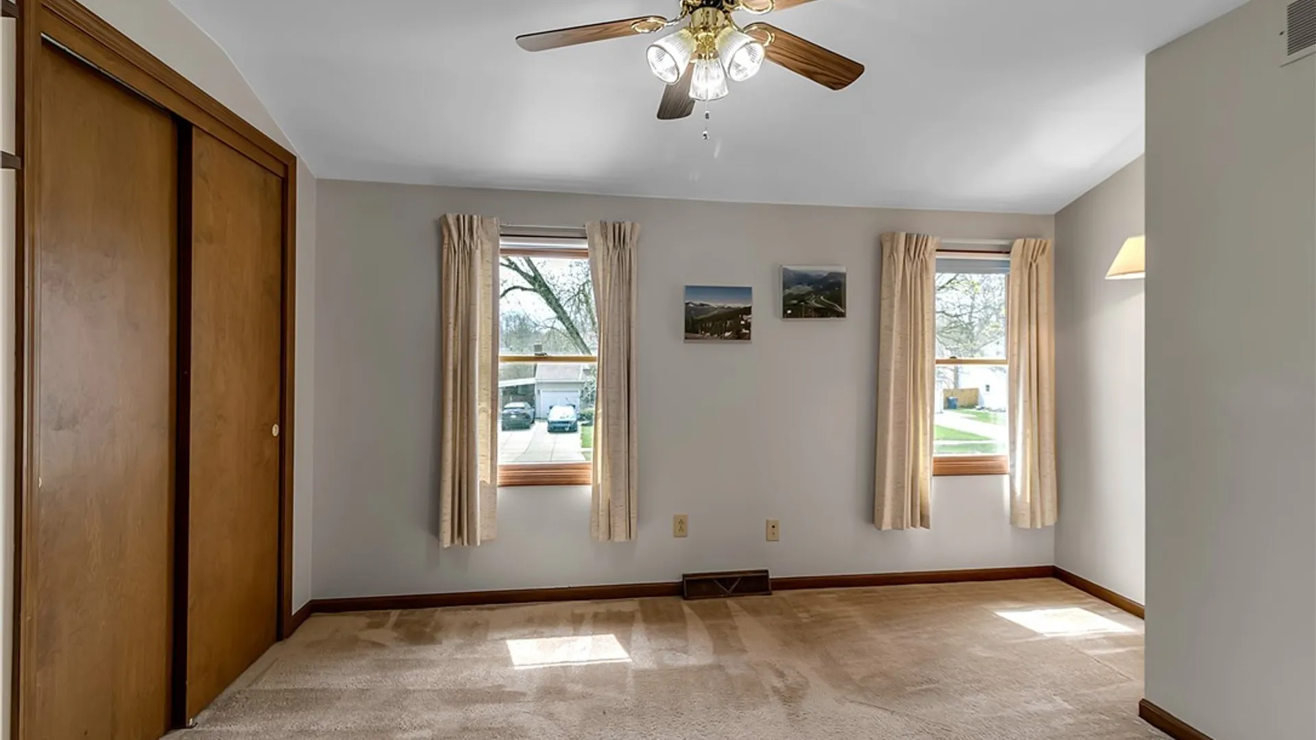 Property at 72 October Lane, Amherst, NY 14228 18