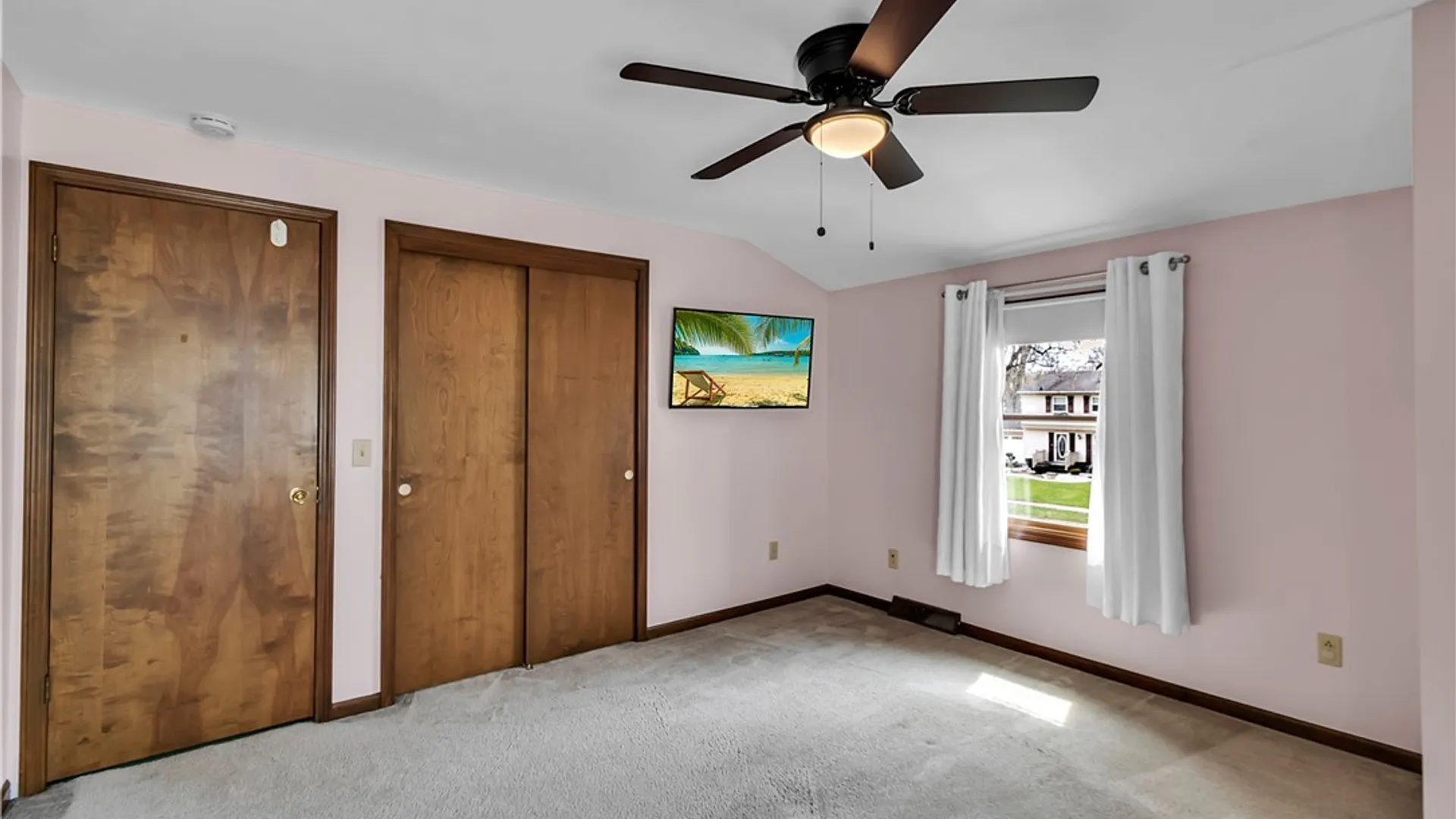 Property at 72 October Lane, Amherst, NY 14228 24