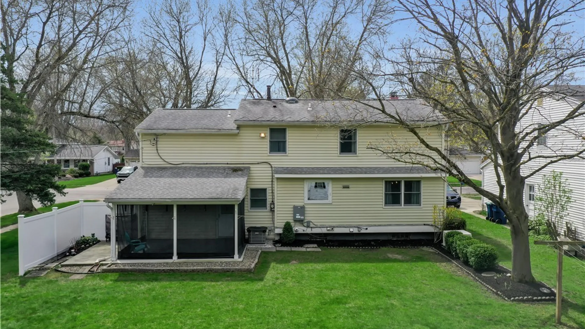 Property at 72 October Lane, Amherst, NY 14228 34