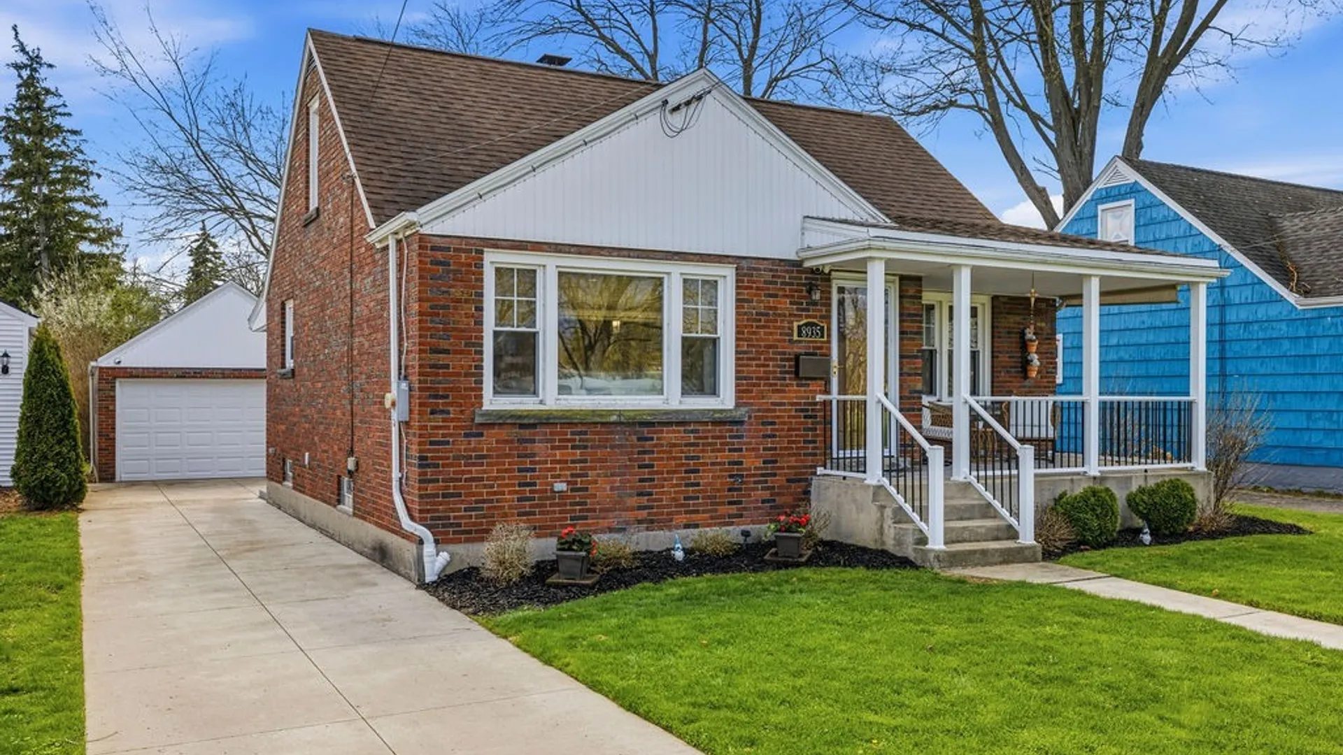 Property at 8935 Joliet Avenue, Niagara Falls, NY 14304 2