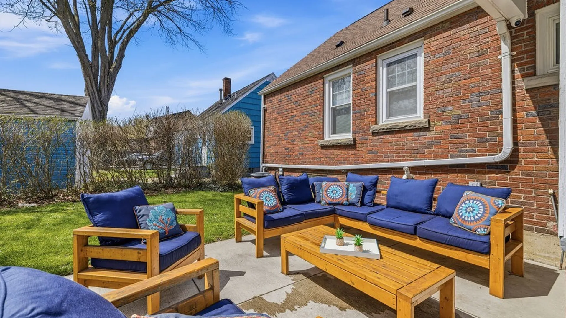 Property at 8935 Joliet Avenue, Niagara Falls, NY 14304 8