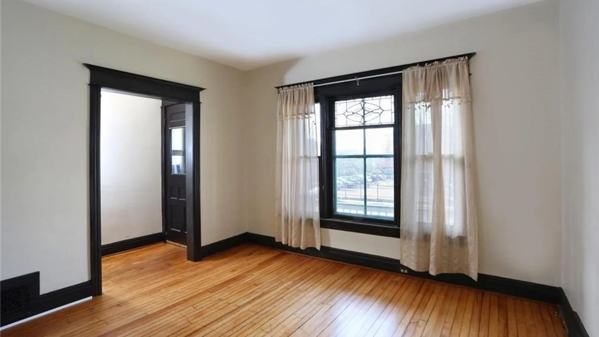 Property at 475 Prospect Avenue, Buffalo, NY 14201 8