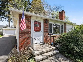 Property at 507 Beechwood Drive, East Rochester, NY 14445