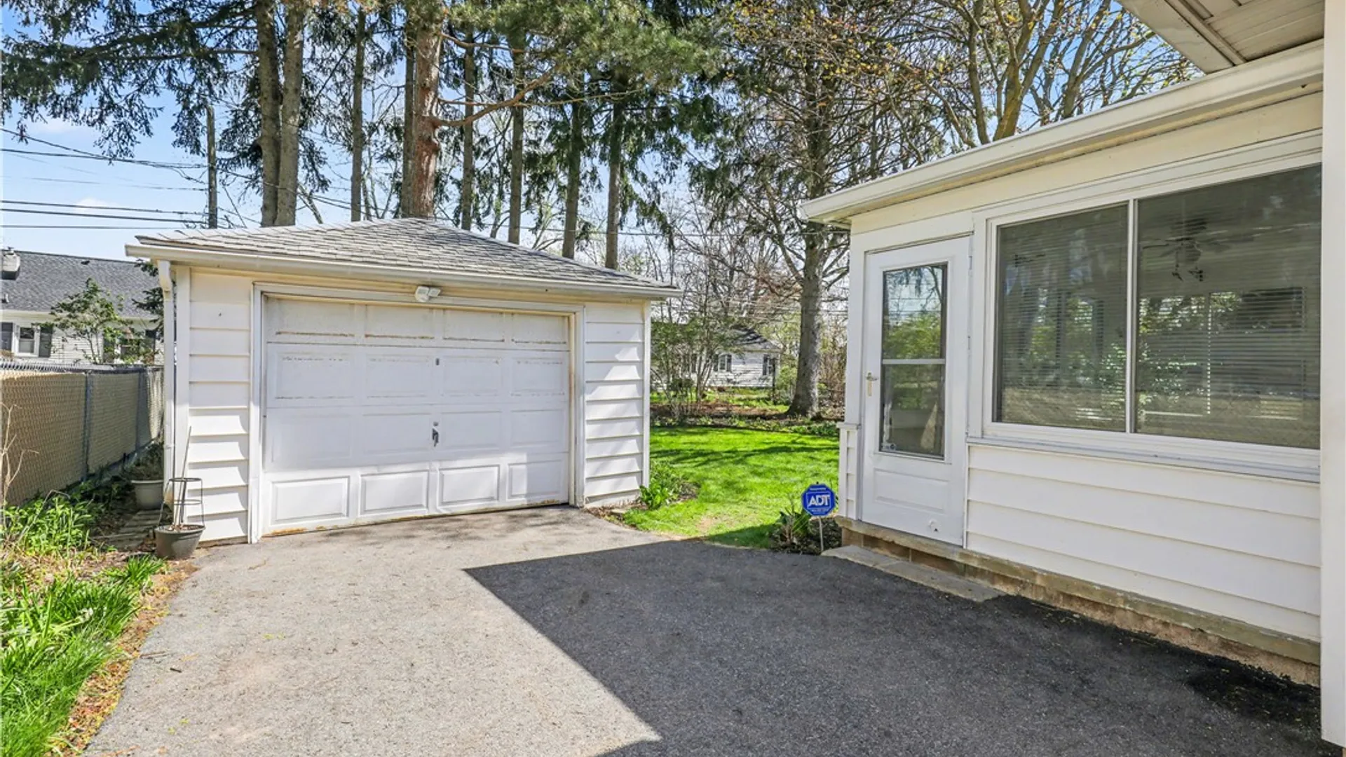 Property at 507 Beechwood Drive, East Rochester, NY 14445 8