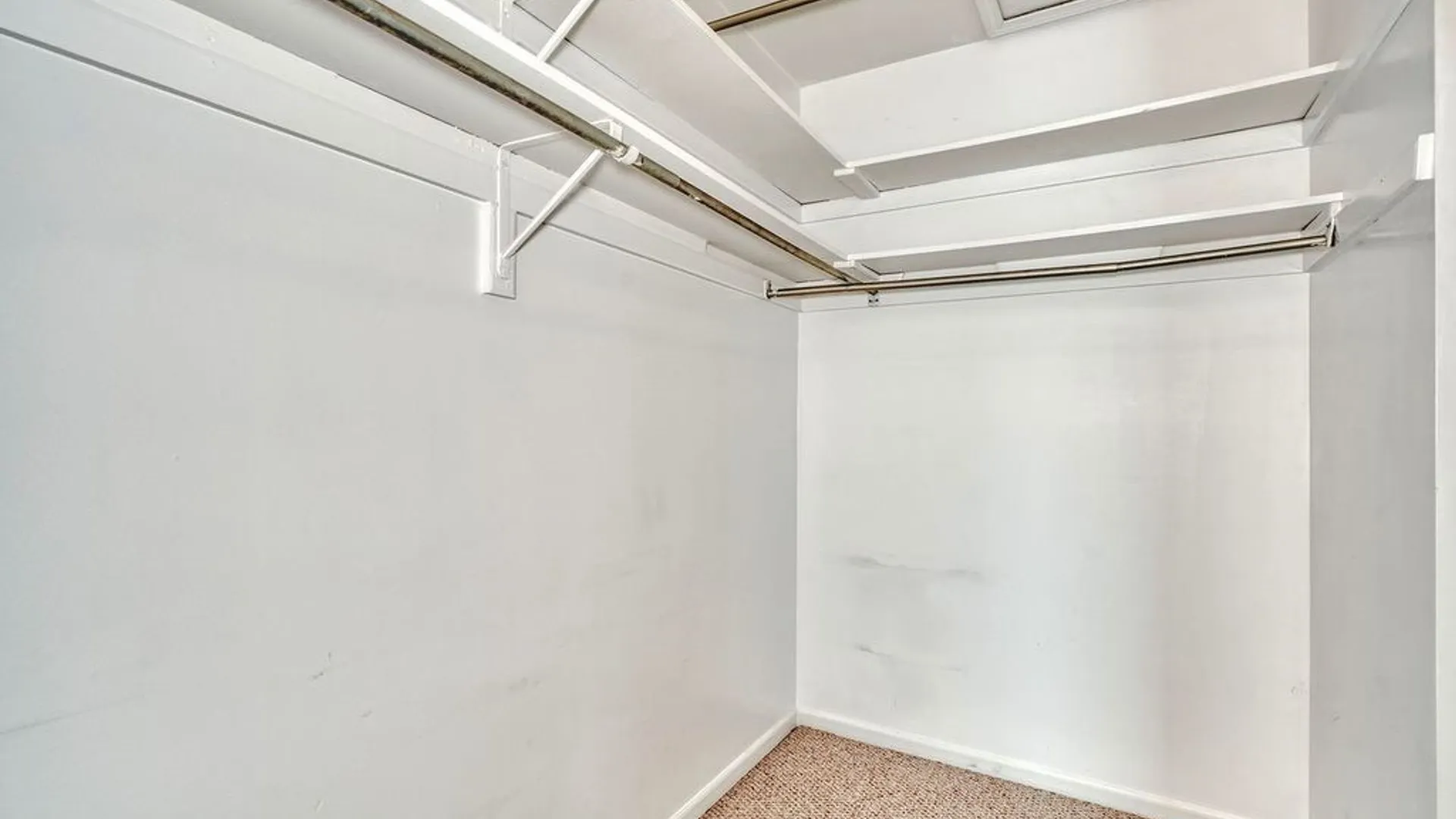 Property at 17 Eagle Lane, Perinton, NY 14450 29