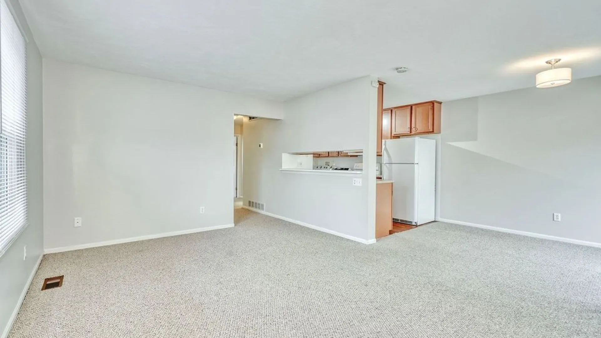 Property at 17 Eagle Lane, Perinton, NY 14450 7